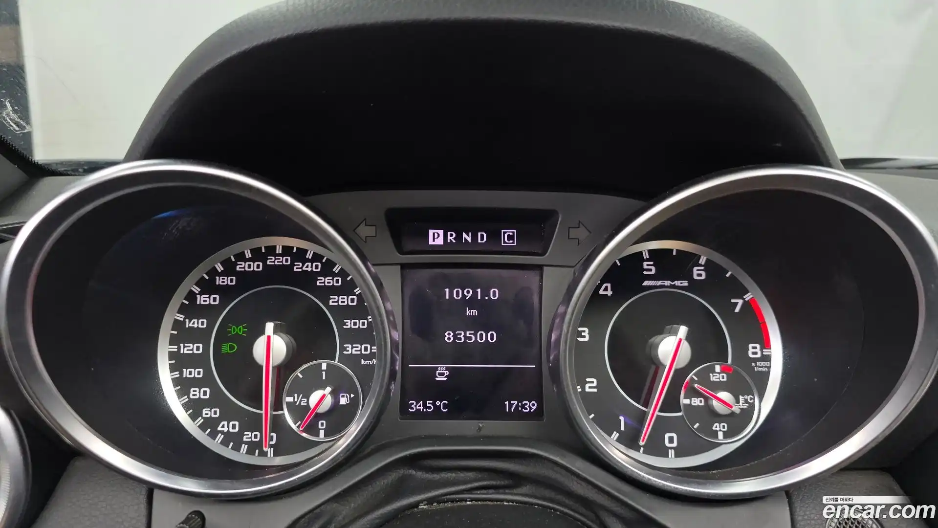 SLK-Class Mercedes-Benz 2012.7-INNER-008