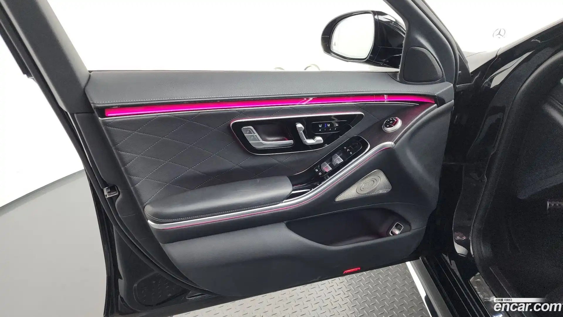 S-Class Mercedes-Benz 2021.4-INNER-034