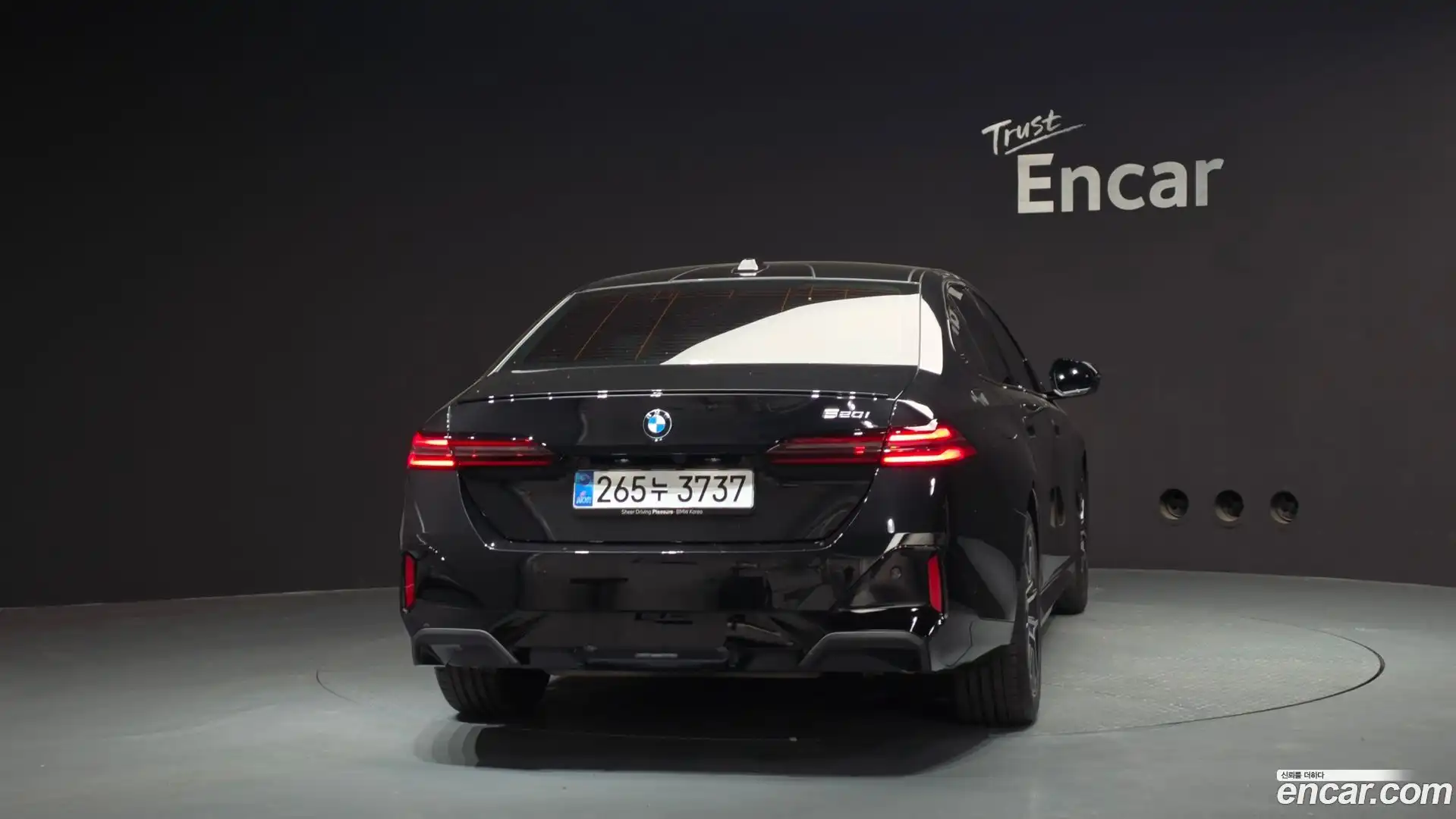 5-Series BMW 2025.11-OUTER-004