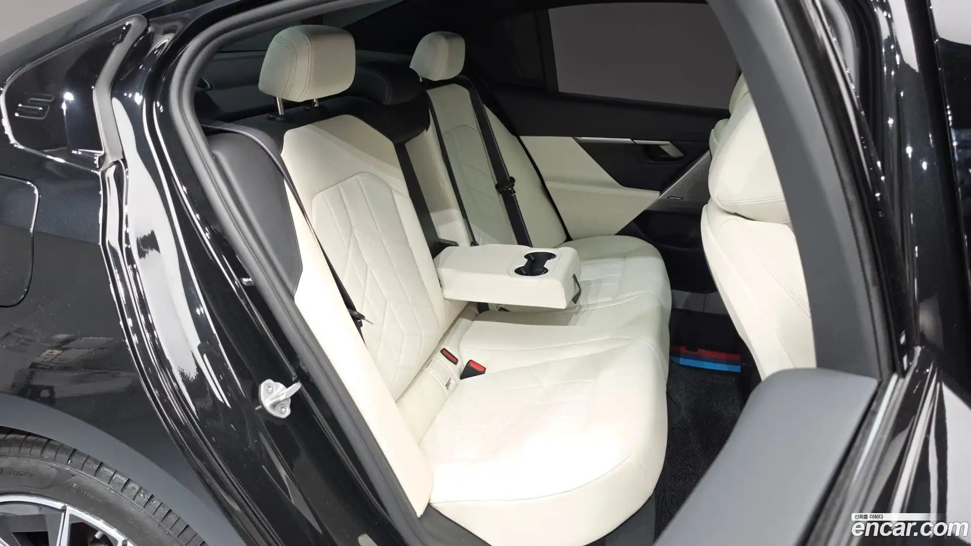 5-Series BMW 2025.11-OPTION-015
