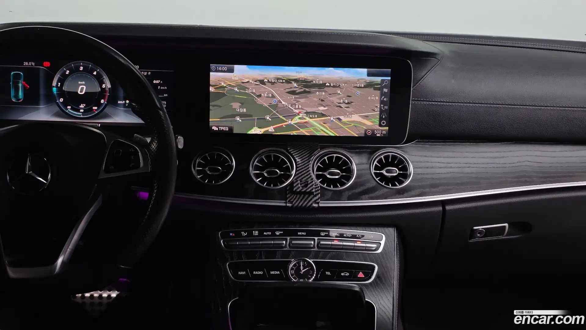 E-Class Mercedes-Benz 2017.9-OPTION-016