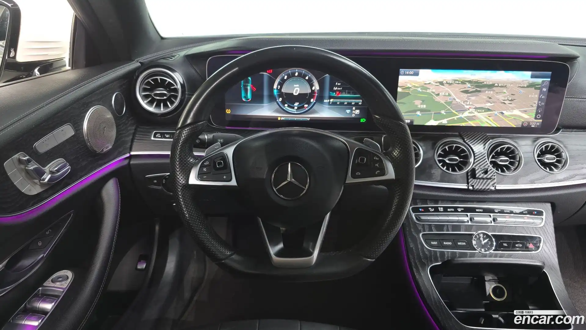 E-Class Mercedes-Benz 2017.9-OPTION-017