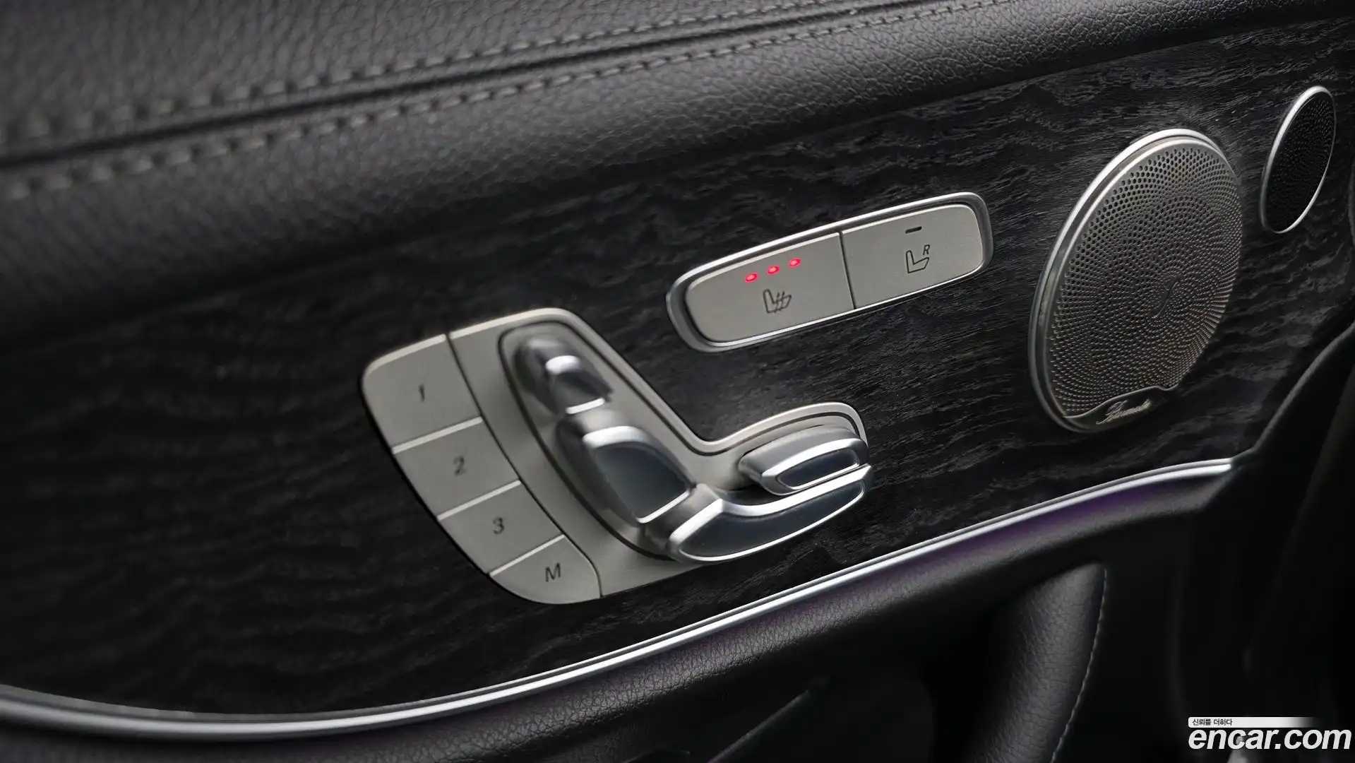 E-Class Mercedes-Benz 2017.9-OPTION-022