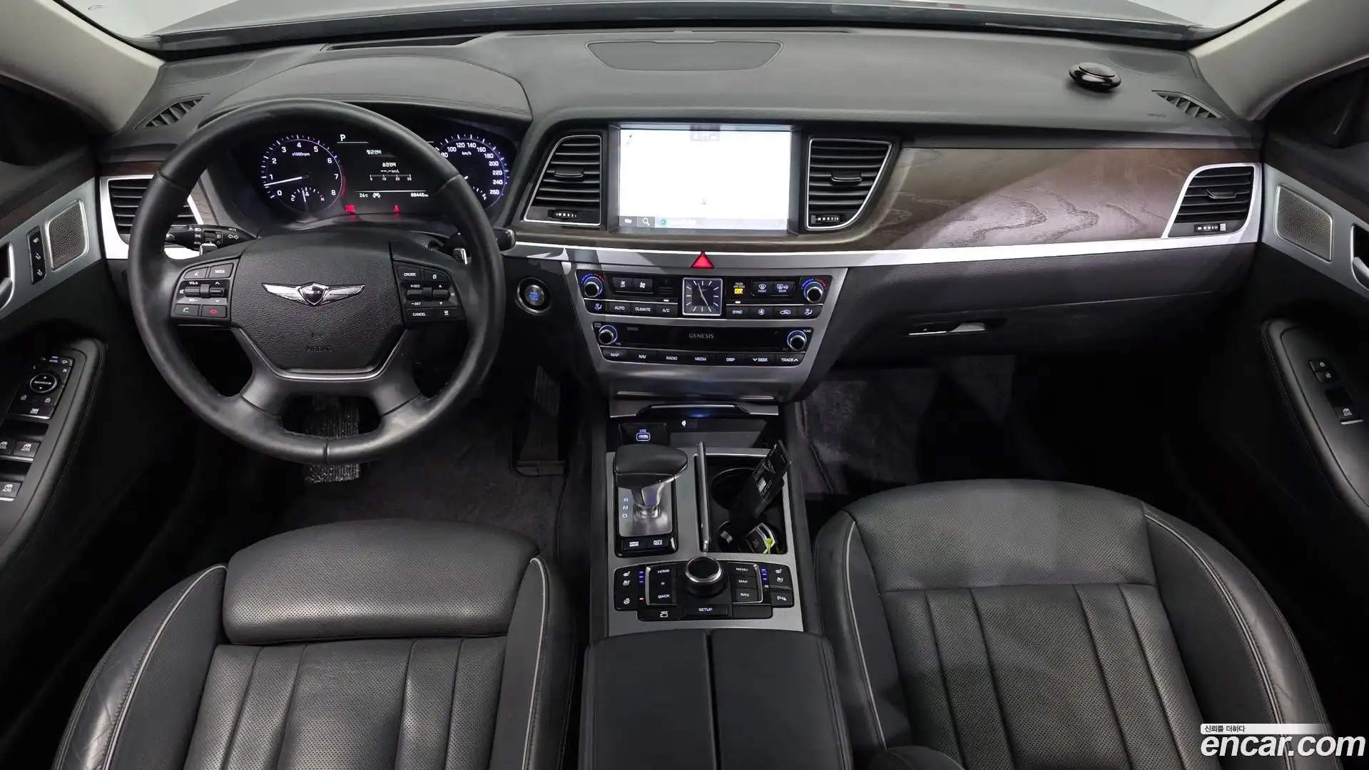 G80 Genesis 2019.1-INNER-007