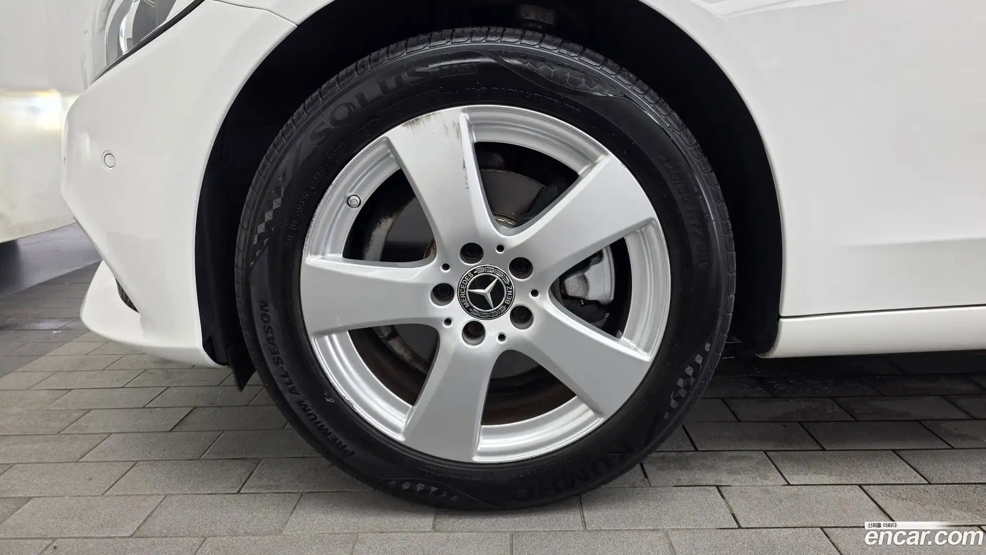 C-Class Mercedes-Benz 2017.5-OUTER-005