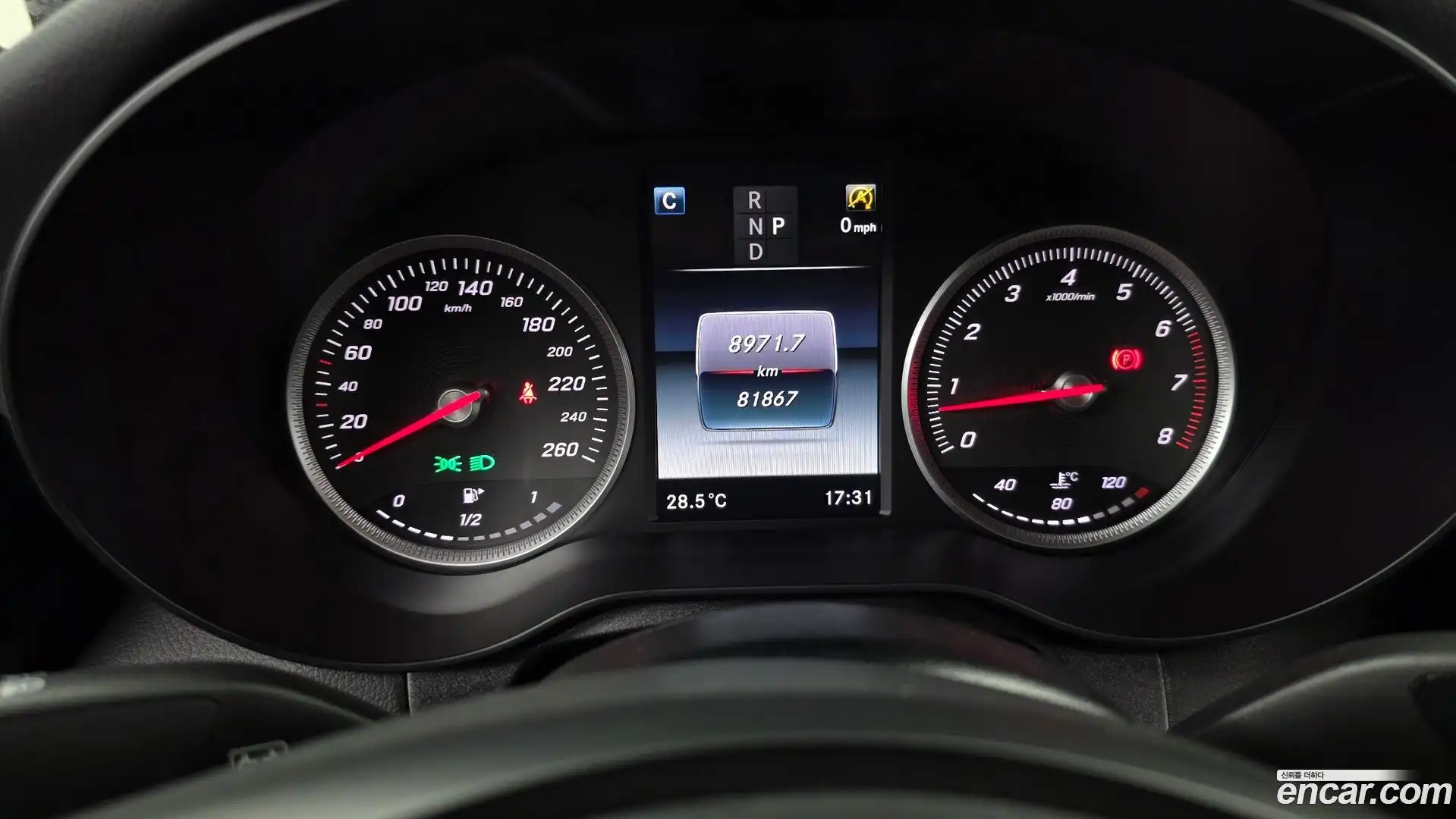 C-Class Mercedes-Benz 2017.5-INNER-008