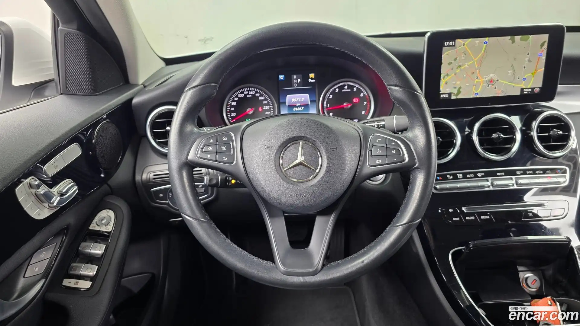 C-Class Mercedes-Benz 2017.5-OPTION-017