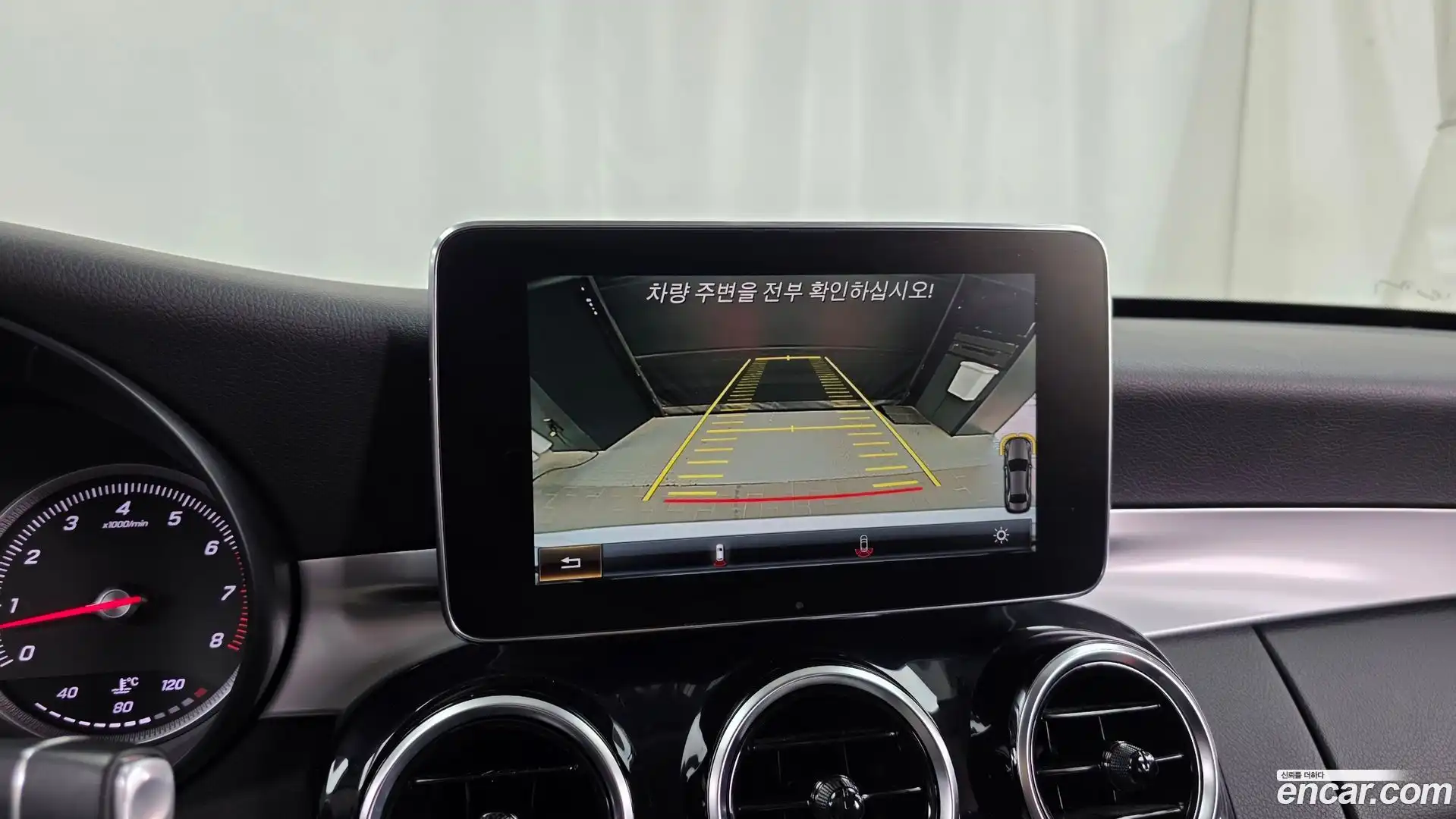 C-Class Mercedes-Benz 2017.5-OPTION-019