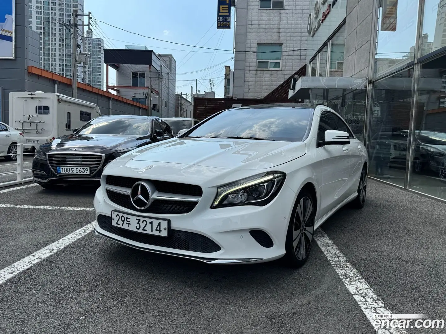 Main__Slider__Photo:CLA-Class Mercedes-Benz 2019.6-0