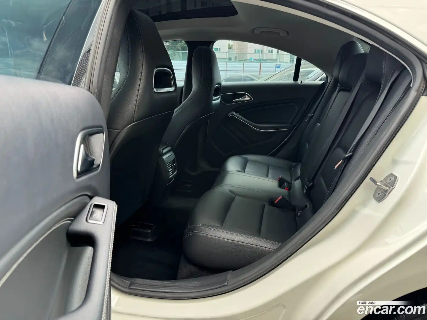 CLA-Class Mercedes-Benz 2019.6-OPTION-020