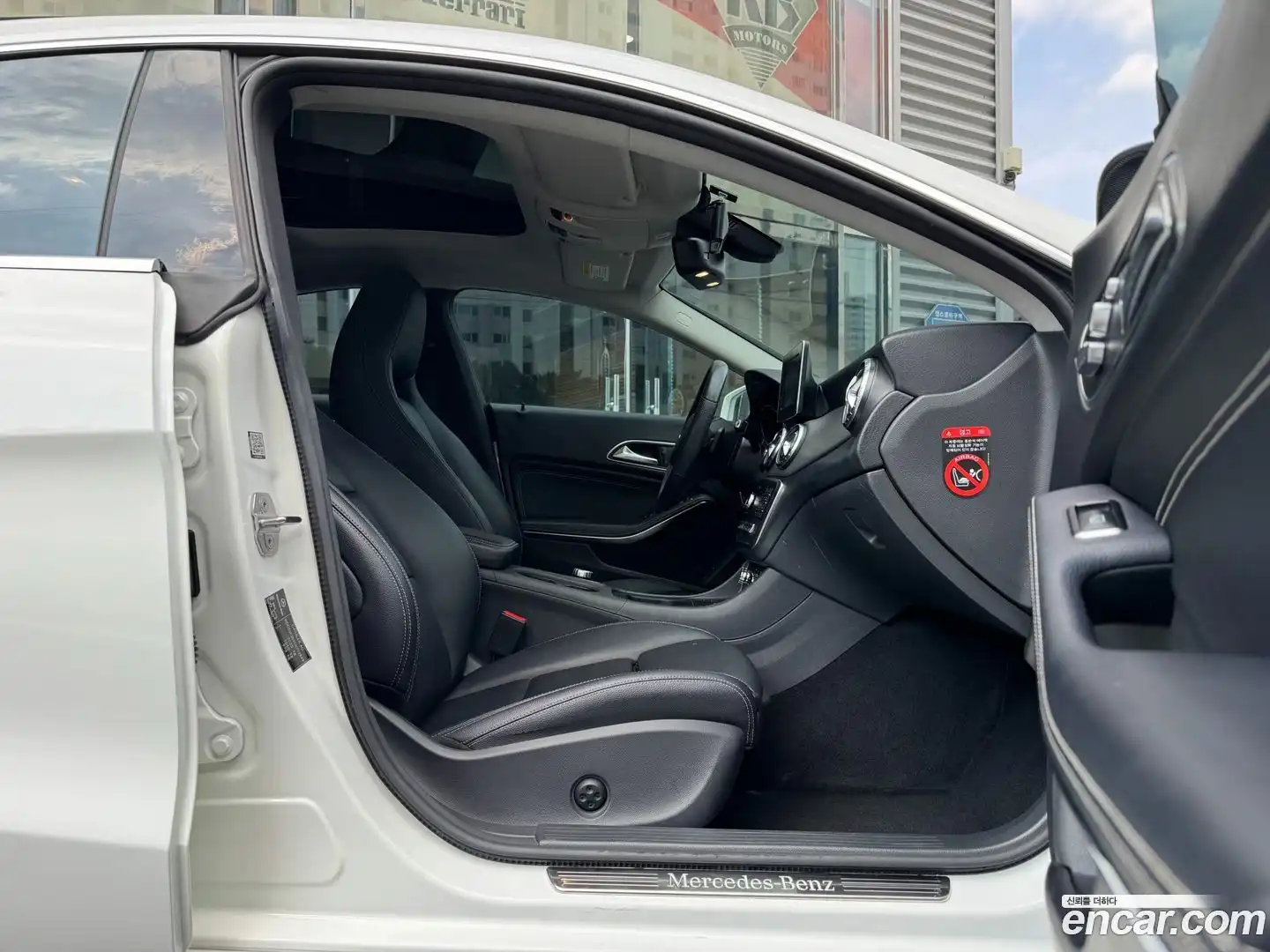 CLA-Class Mercedes-Benz 2019.6-OPTION-022