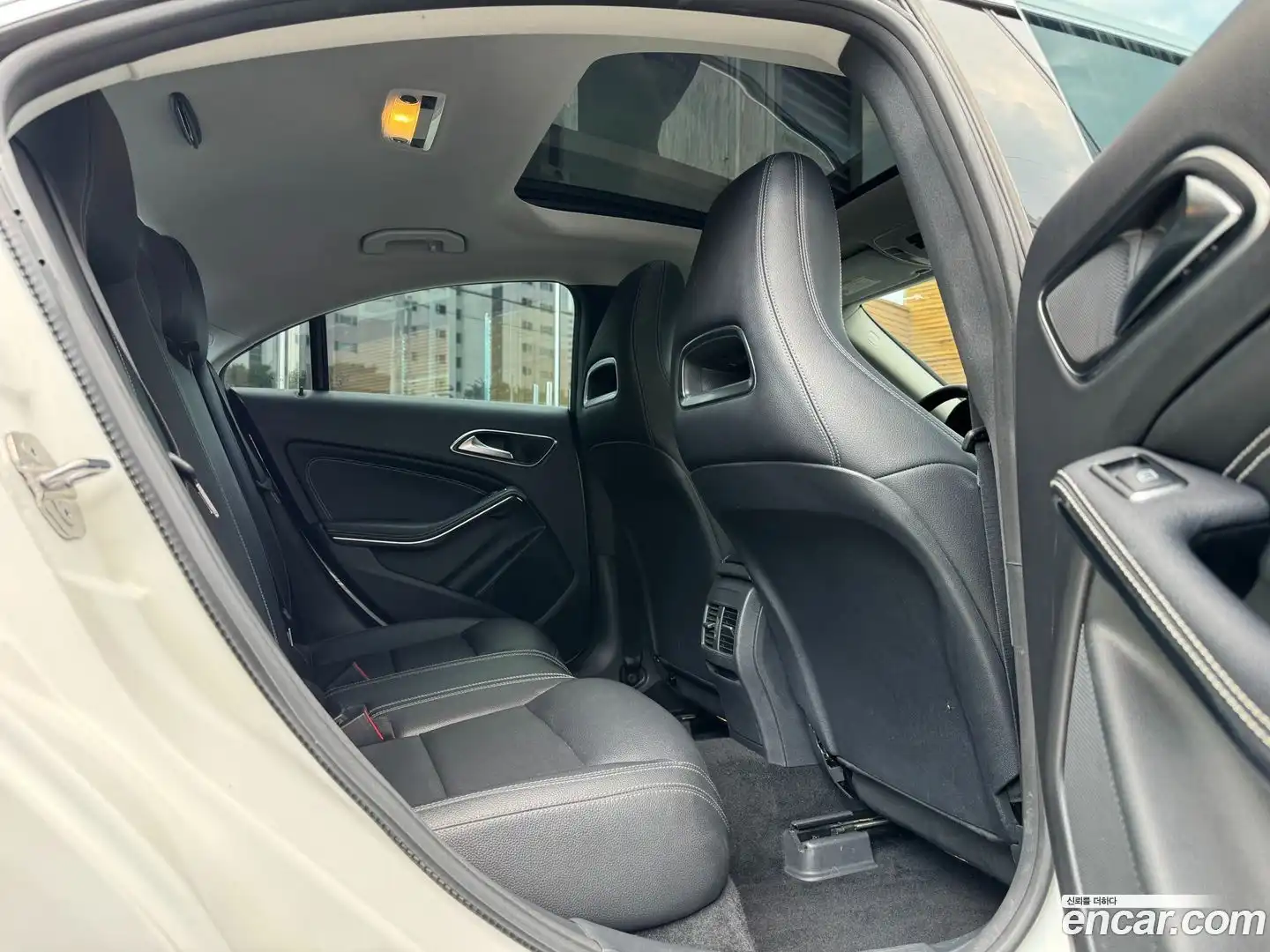 CLA-Class Mercedes-Benz 2019.6-OPTION-023