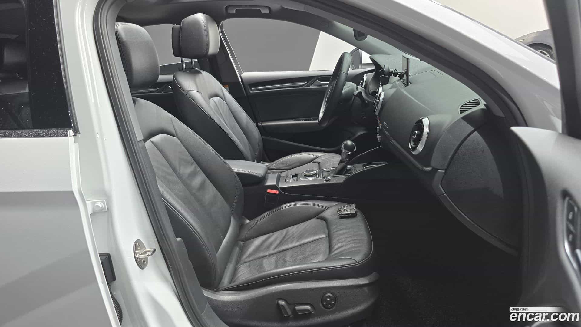 A3 Audi 2018.7-OPTION-015