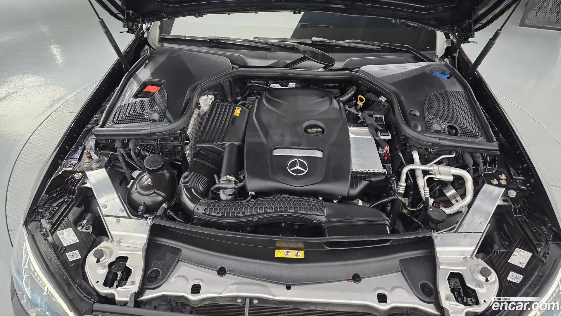 E-Class Mercedes-Benz 2021.7-OUTER-006