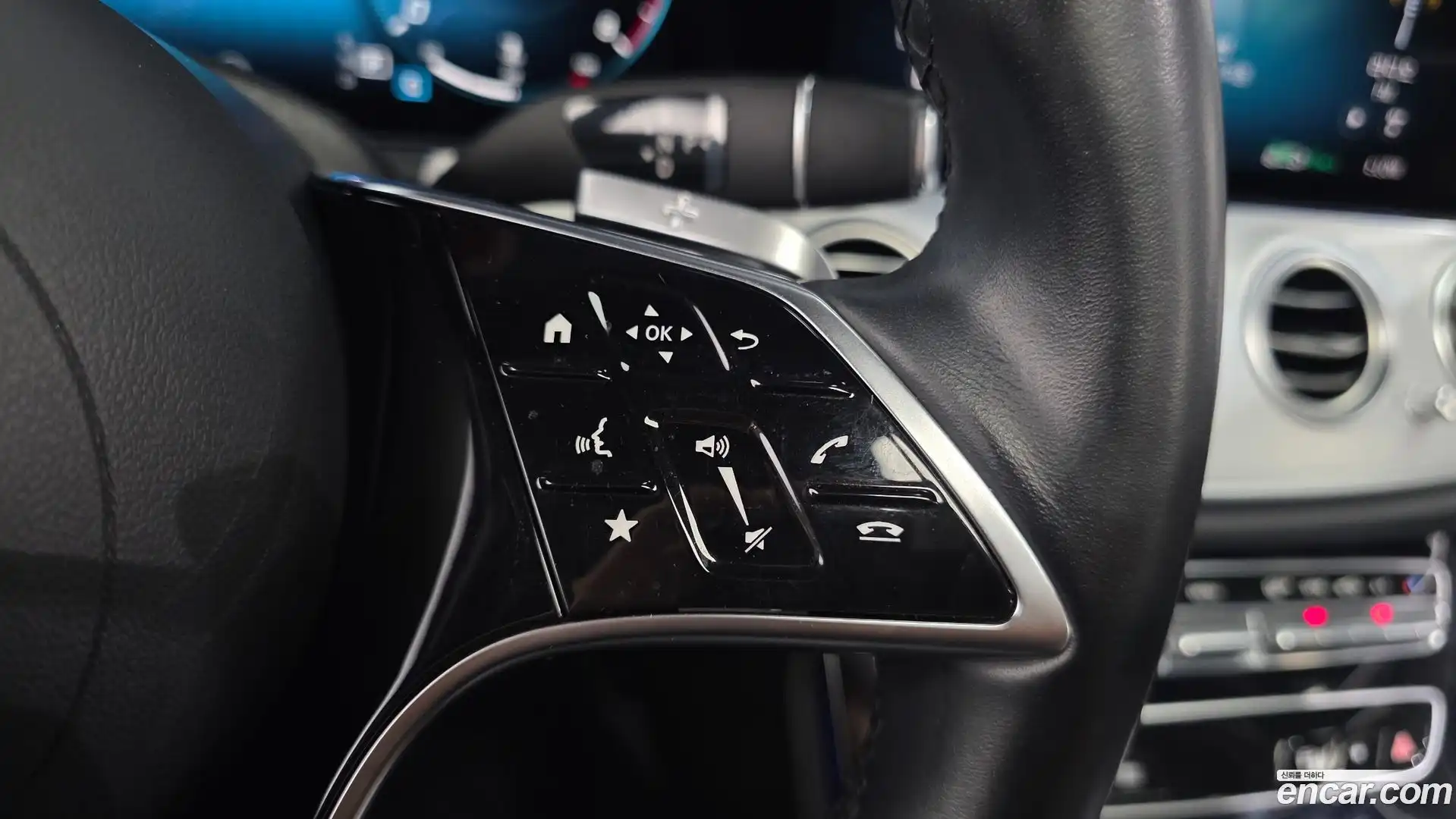 E-Class Mercedes-Benz 2021.7-OPTION-021
