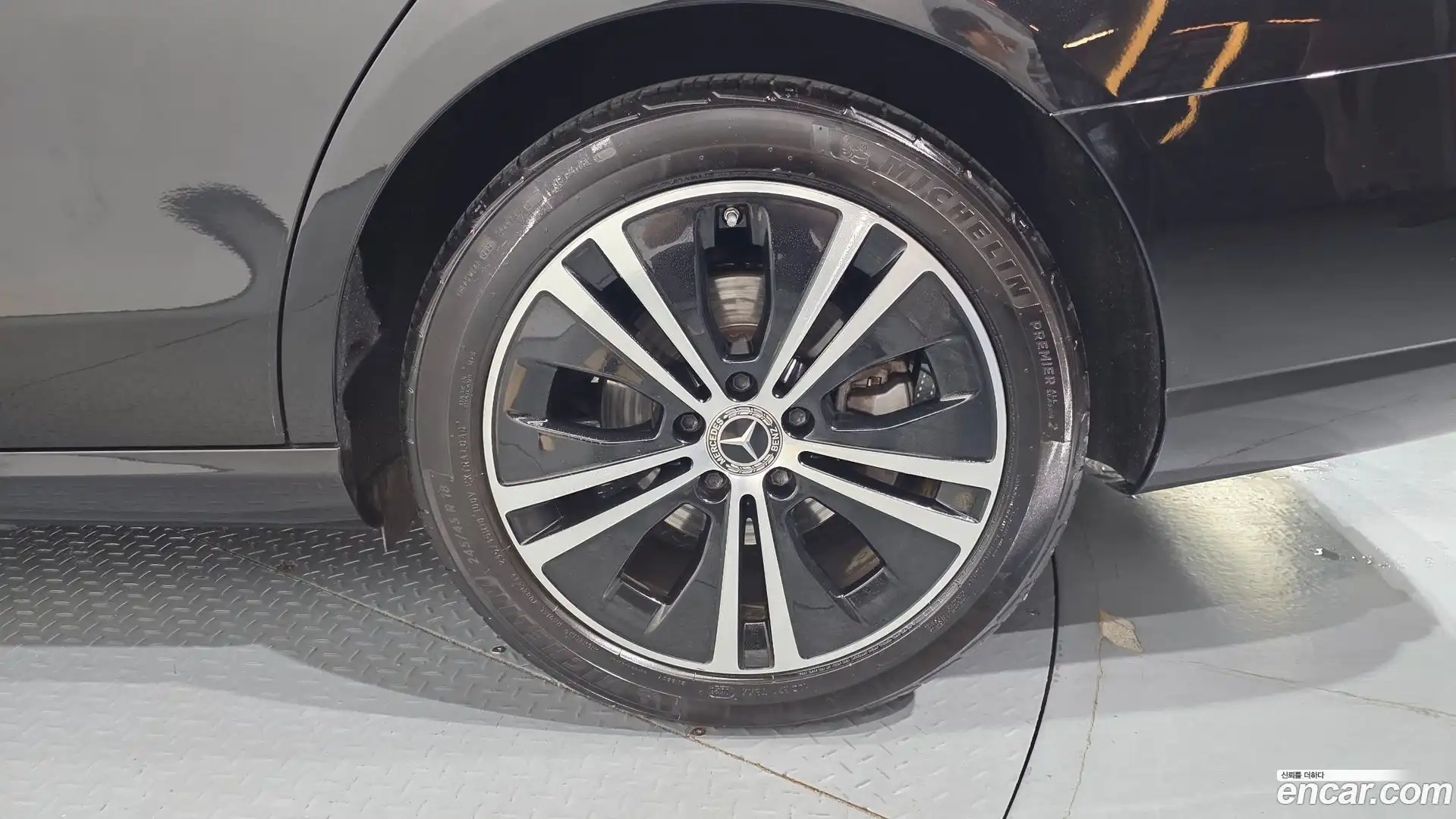 E-Class Mercedes-Benz 2021.7-OUTER-031