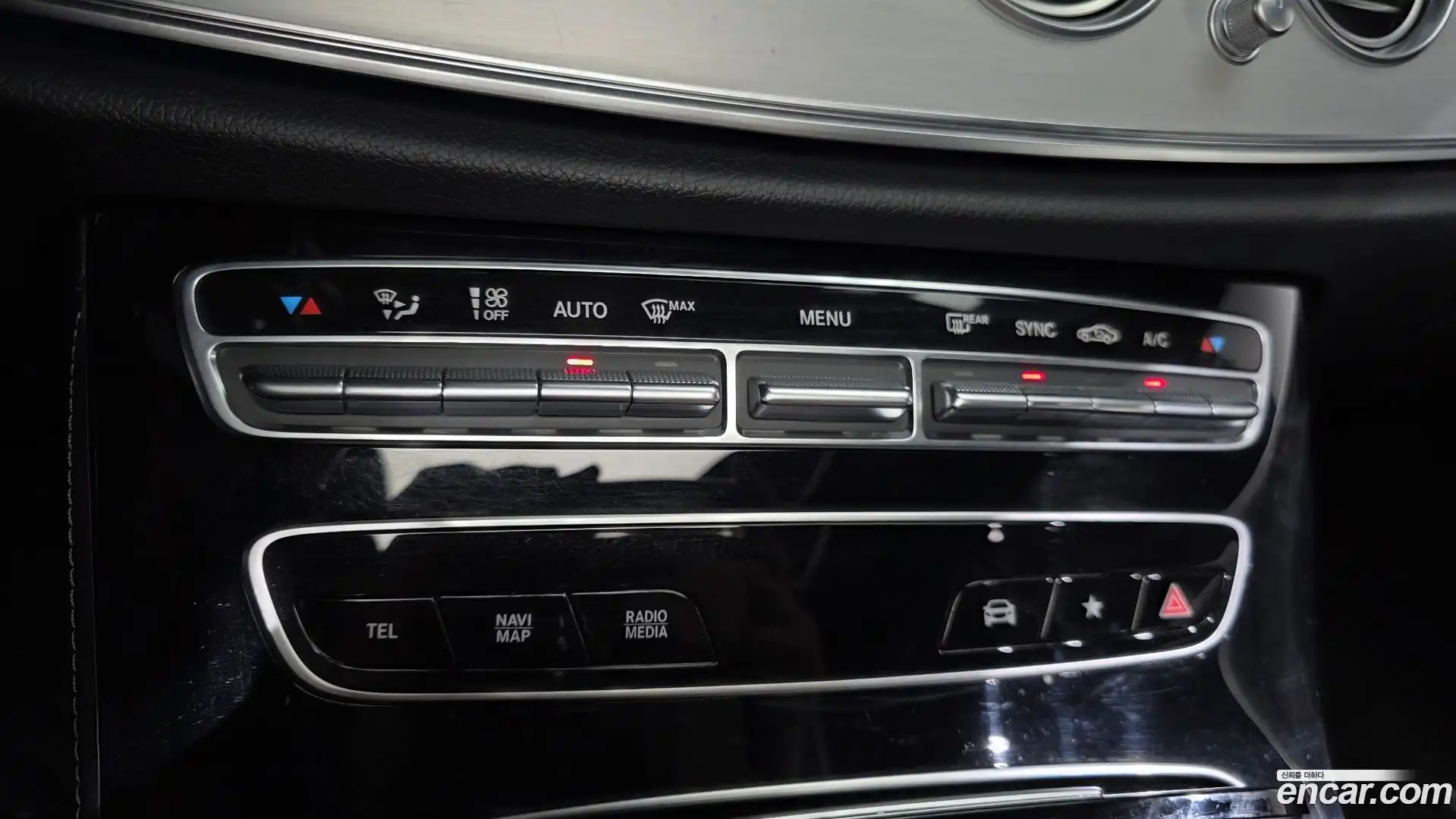 E-Class Mercedes-Benz 2021.7-OPTION-045