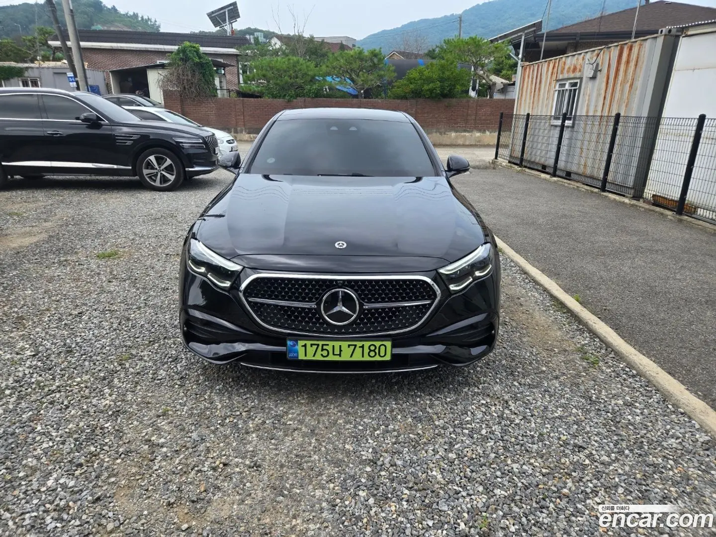 Main__Slider__Photo:E-Class Mercedes-Benz 2025.7-0