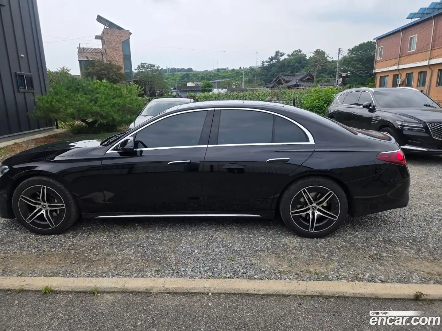 E-Class Mercedes-Benz 2025.7-OUTER-005