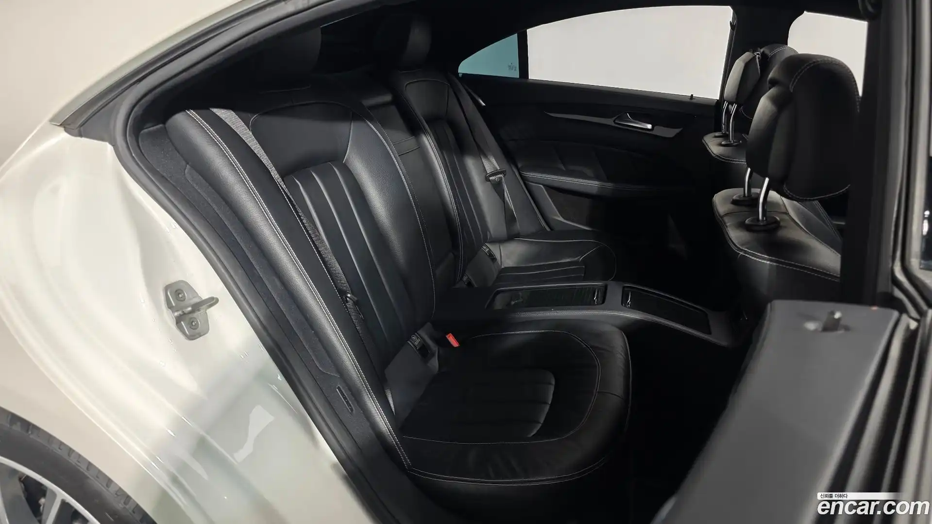 CLS-Class Mercedes-Benz 2015.9-OPTION-015