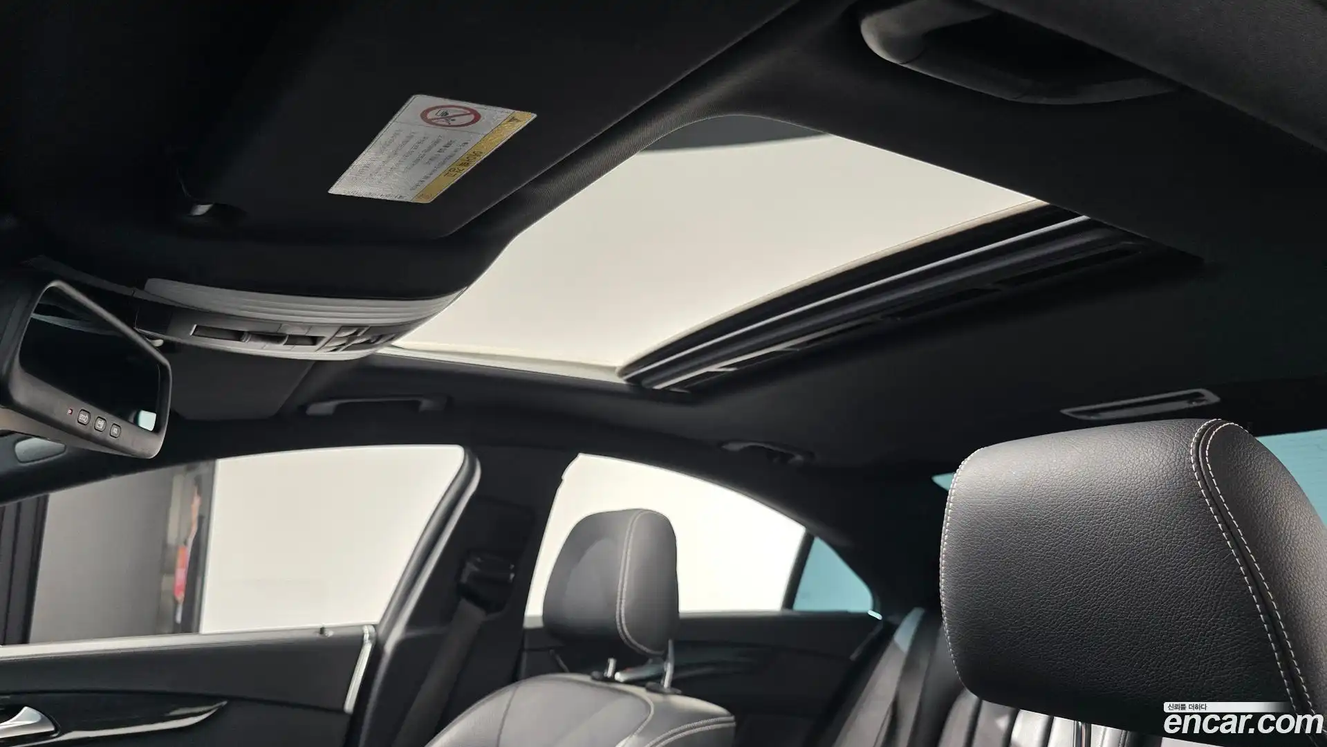 CLS-Class Mercedes-Benz 2015.9-OPTION-046