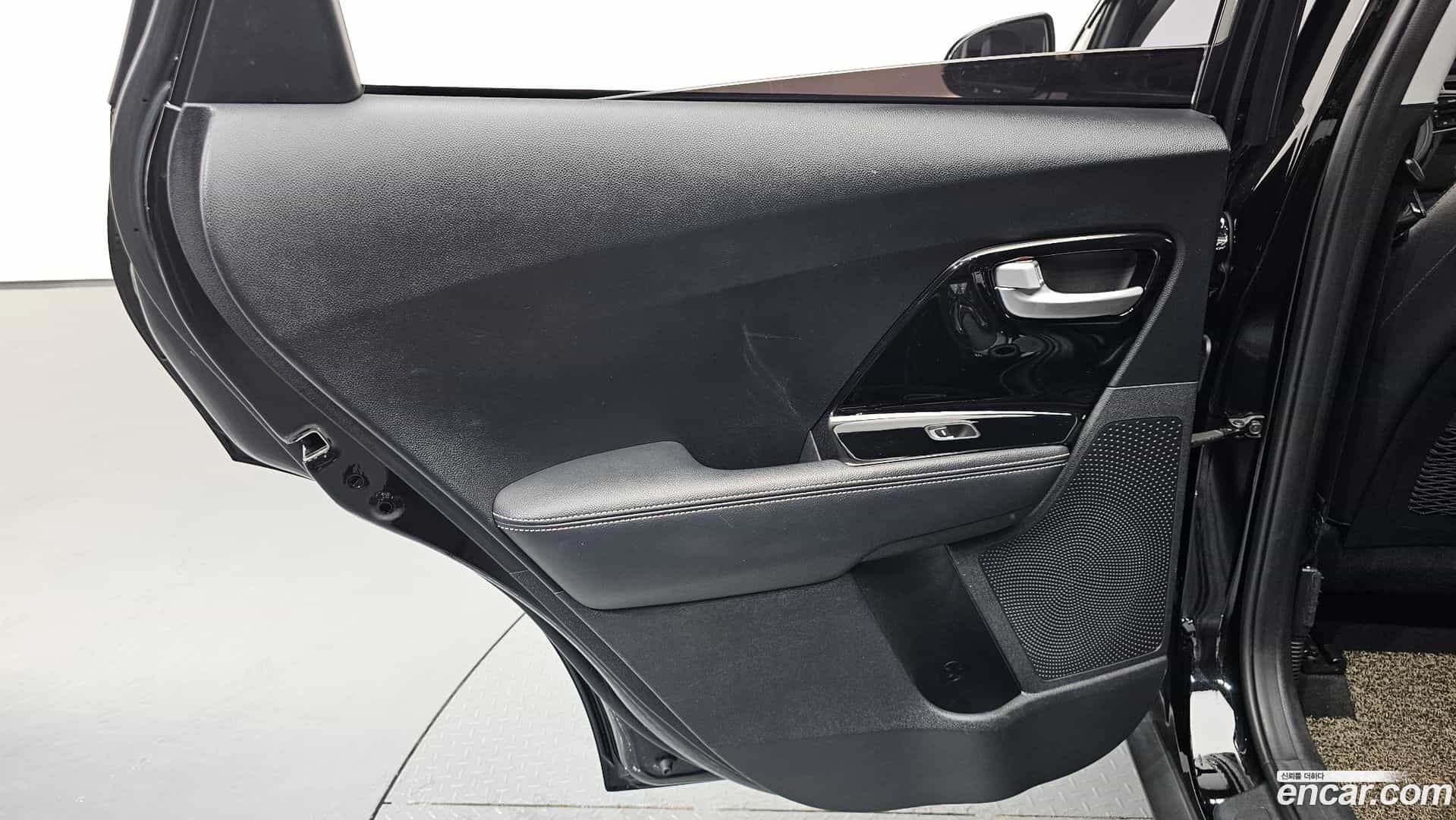 Niro Kia 2016.4-INNER-035