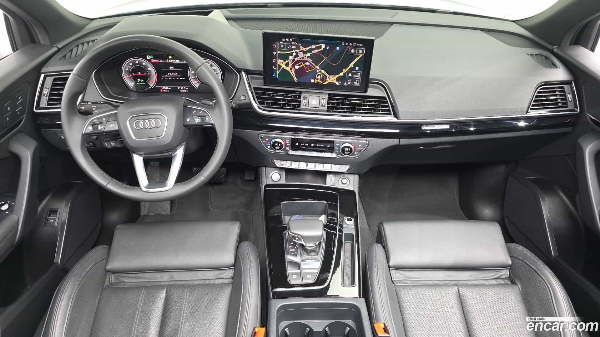 Q5 Audi 2024.10-INNER-007