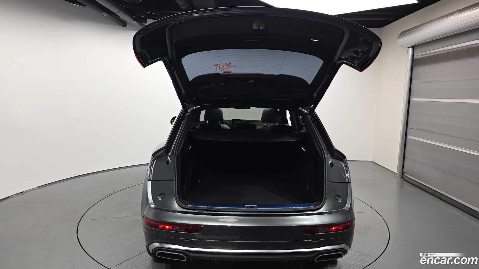 Q5 Audi 2024.10-OPTION-024