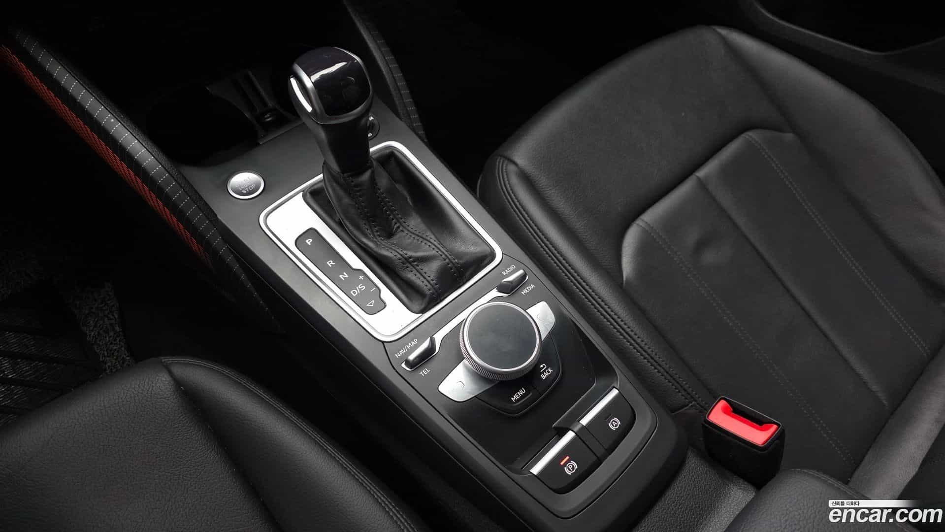 Q2 Audi 2023.1-INNER-009