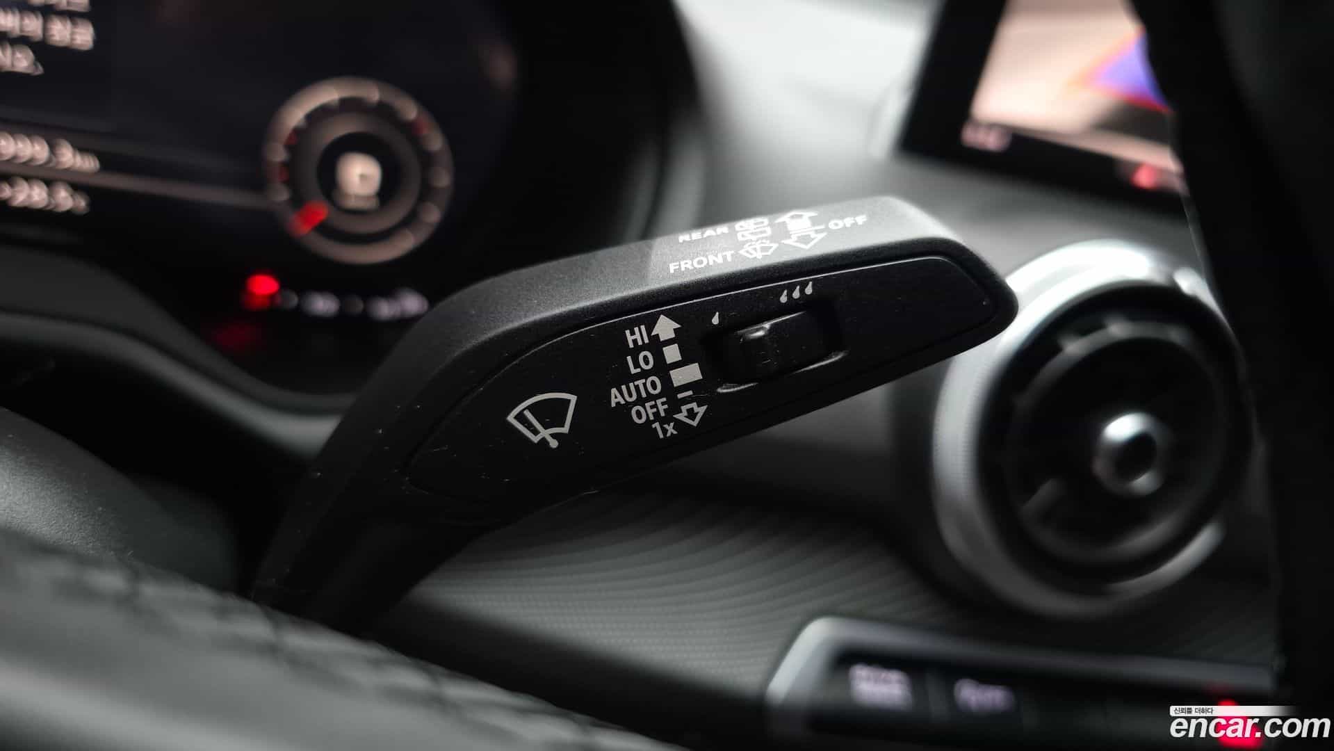 Q2 Audi 2023.1-OPTION-022