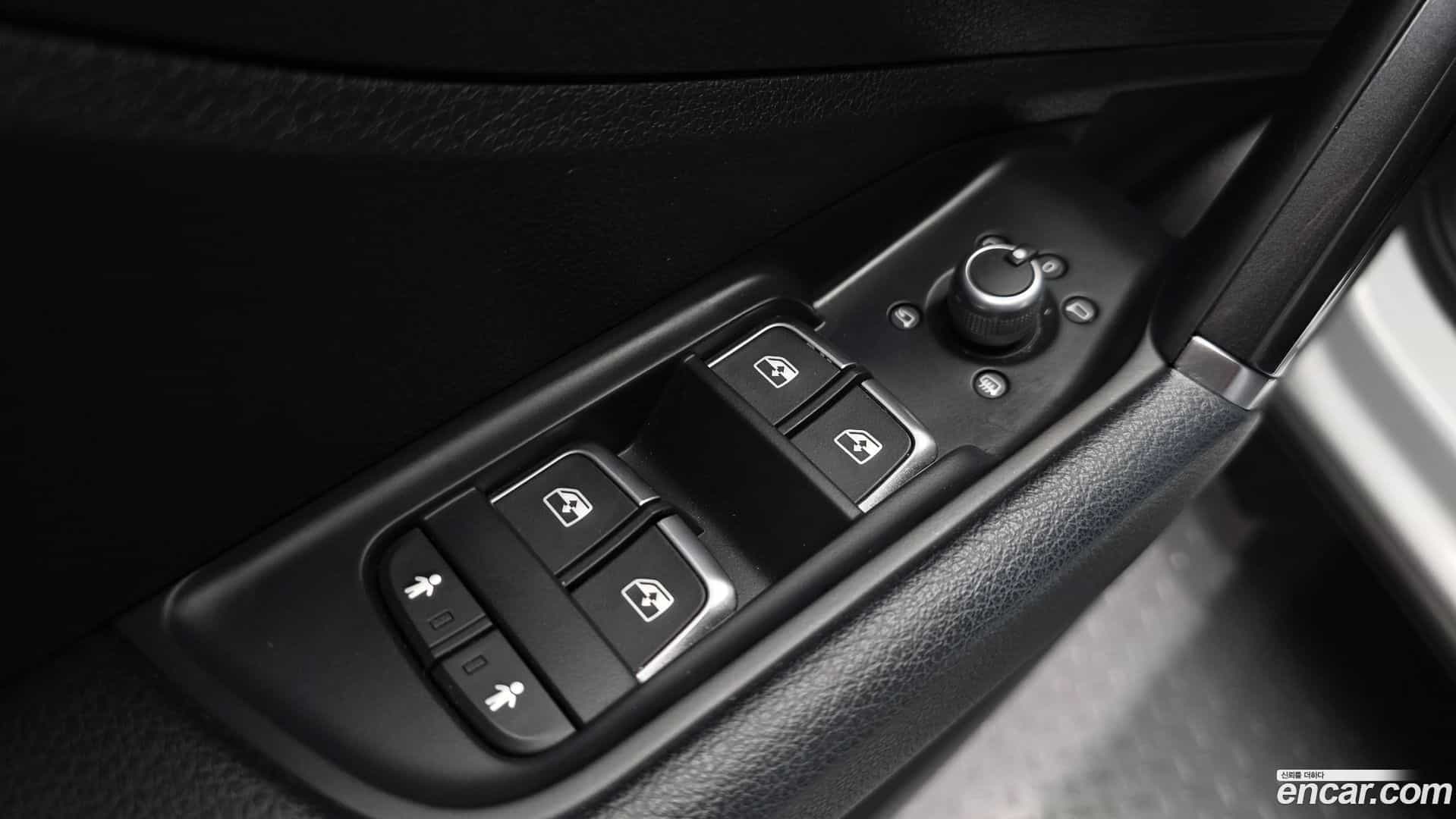Q2 Audi 2023.1-OPTION-042