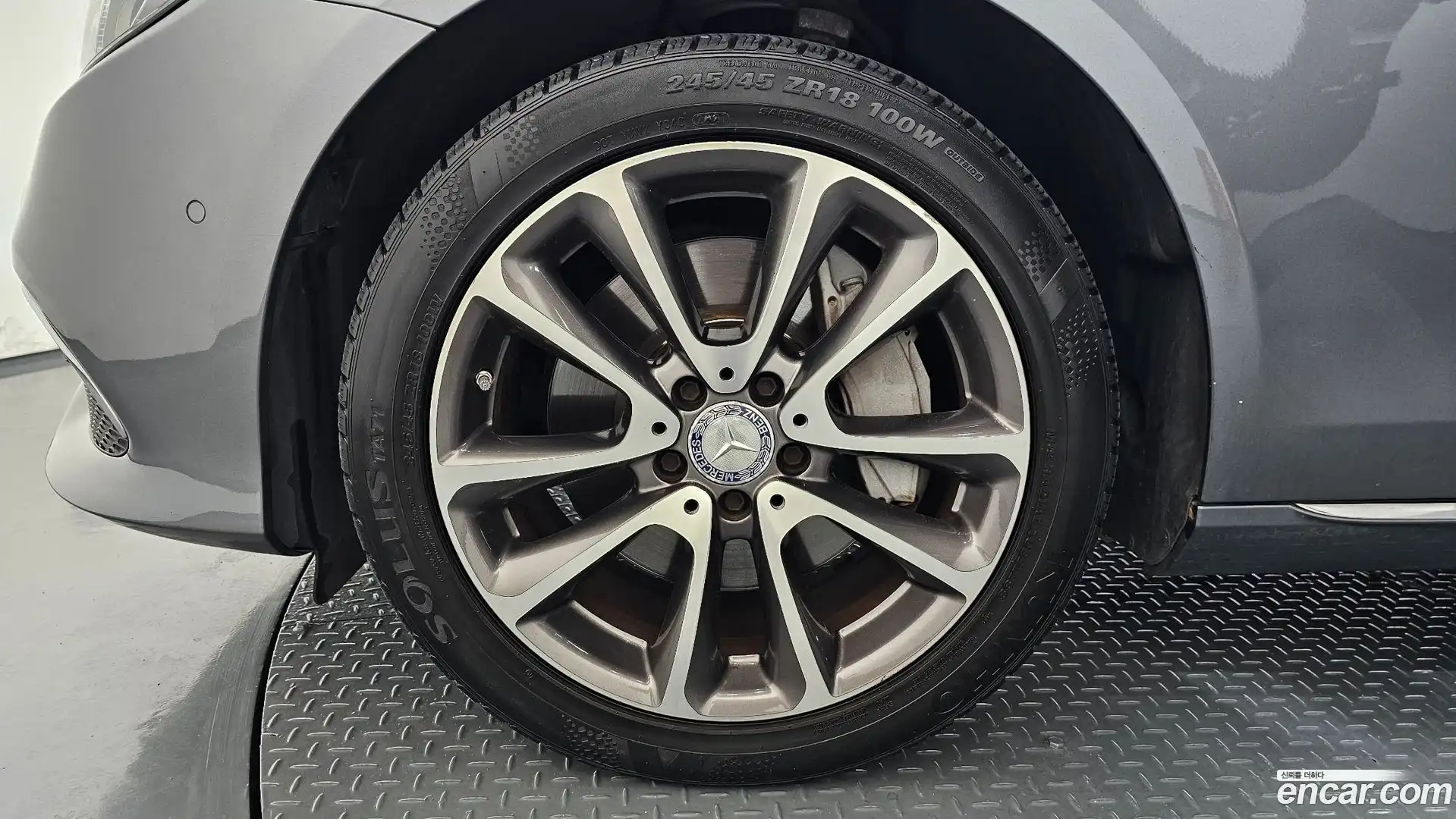 E-Class Mercedes-Benz 2016.9-OUTER-005
