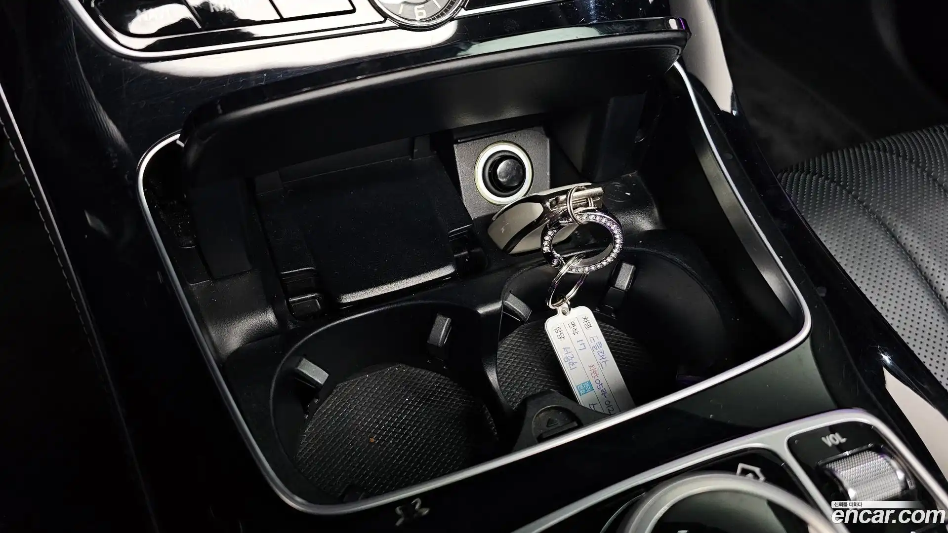 E-Class Mercedes-Benz 2016.9-OPTION-020