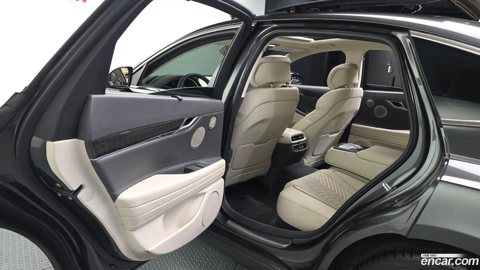 G80 Genesis 2022.9-INNER-036