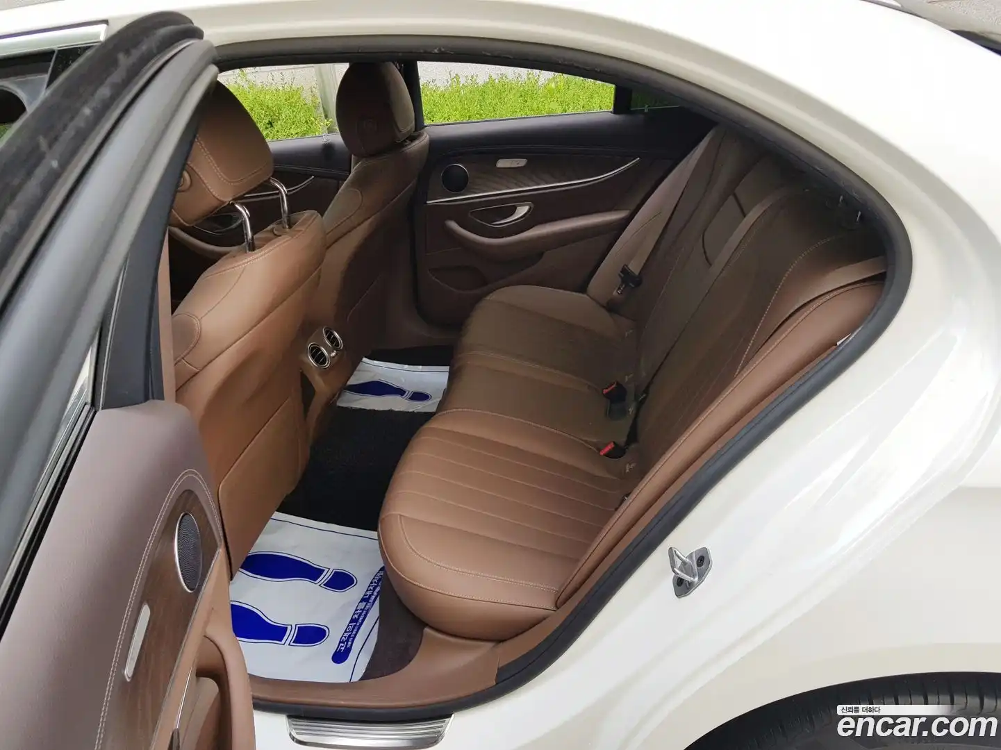 E-Class Mercedes-Benz 2019.5-OUTER-003