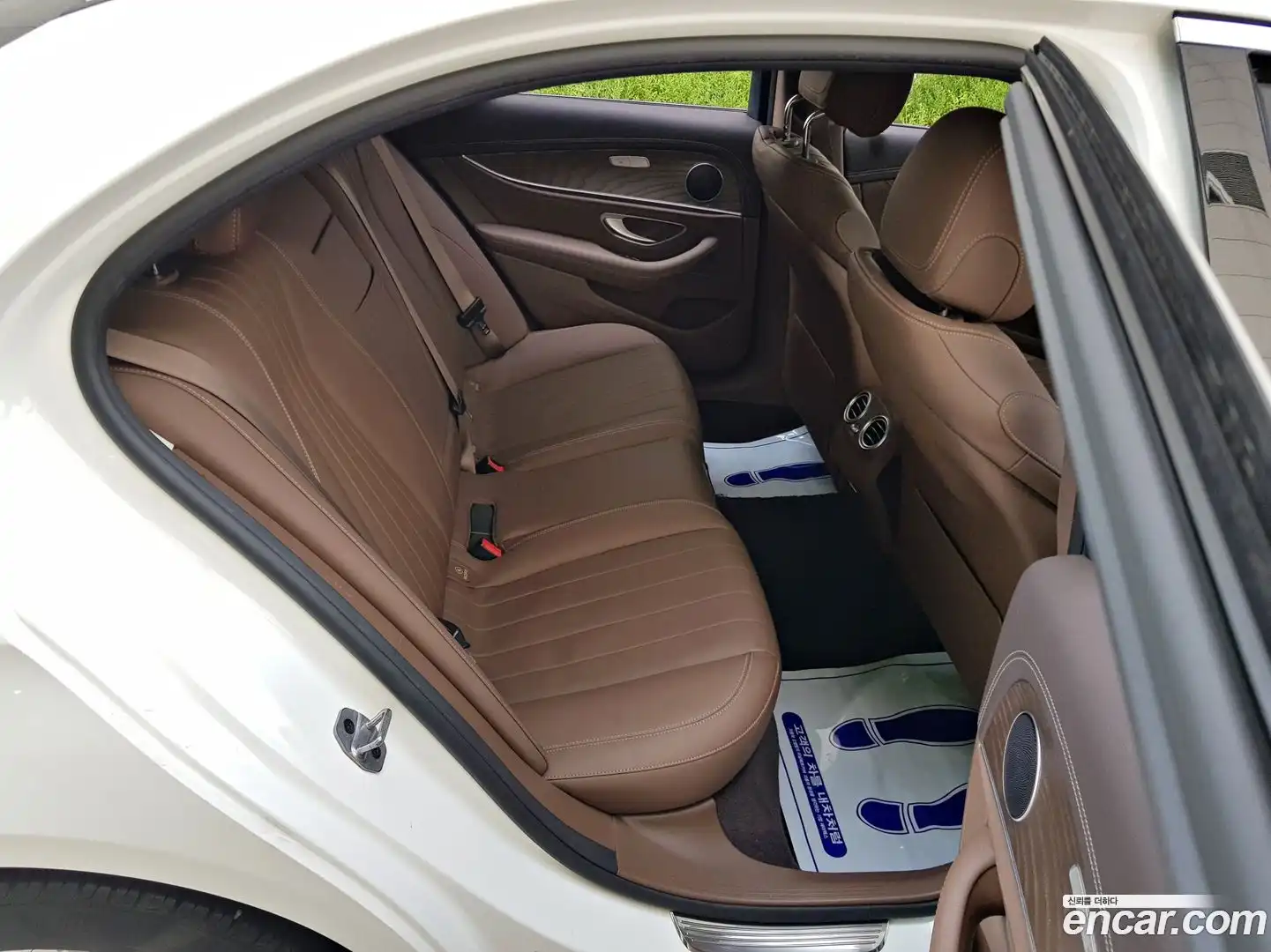 E-Class Mercedes-Benz 2019.5-OUTER-005