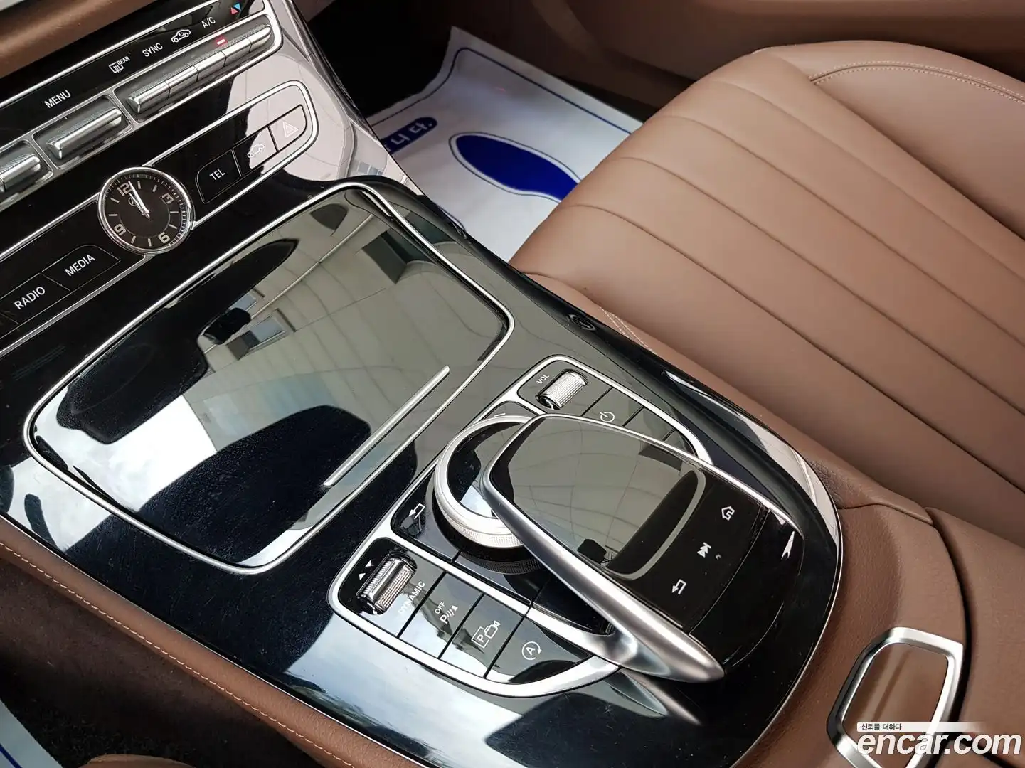 E-Class Mercedes-Benz 2019.5-OPTION-015