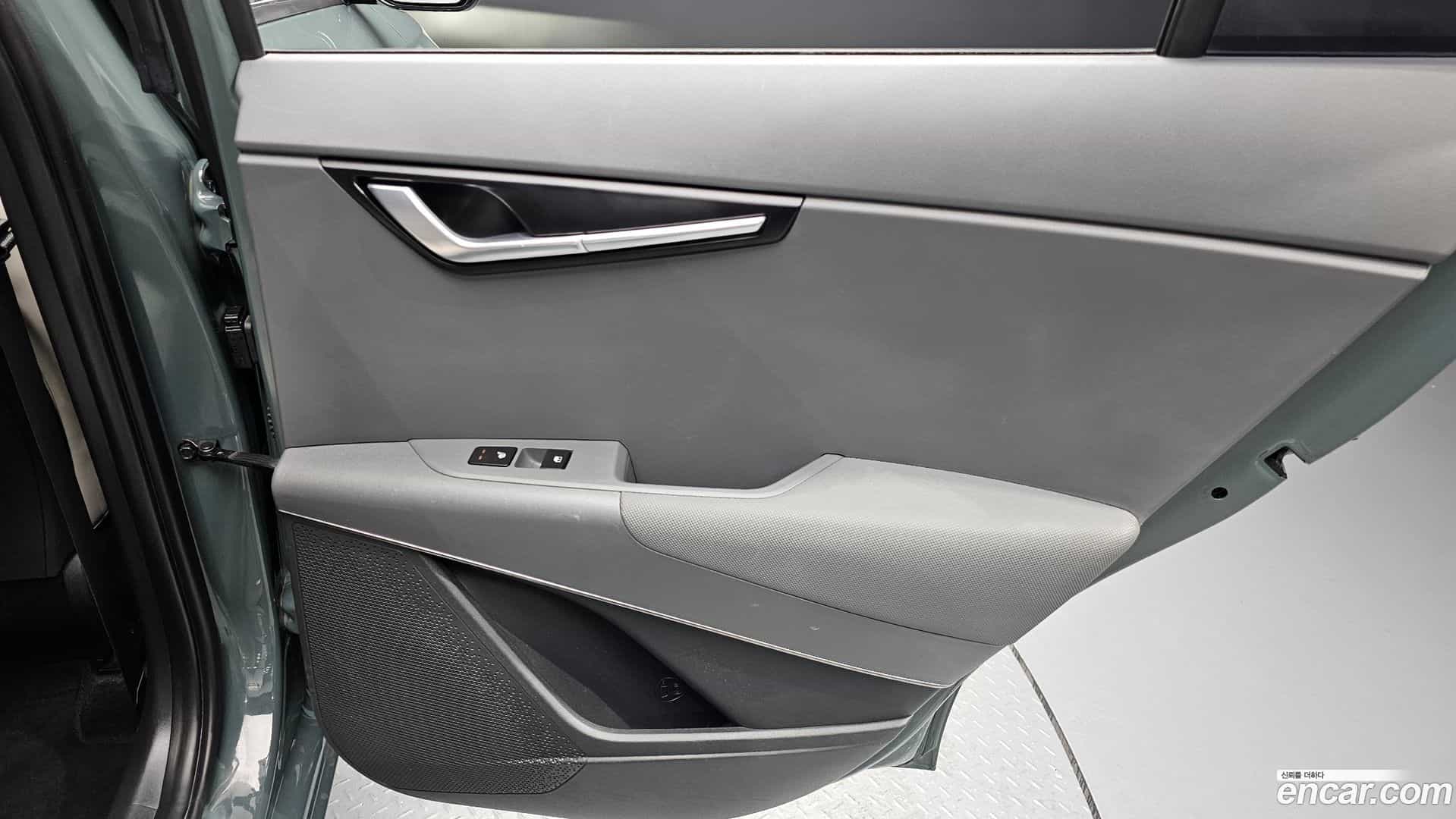 Niro Kia 2022.10-INNER-035