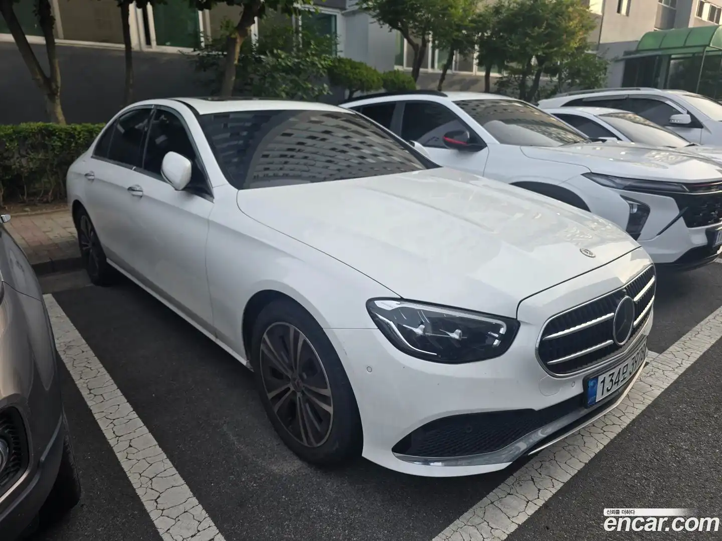E-Class Mercedes-Benz 2022.0-OUTER-002