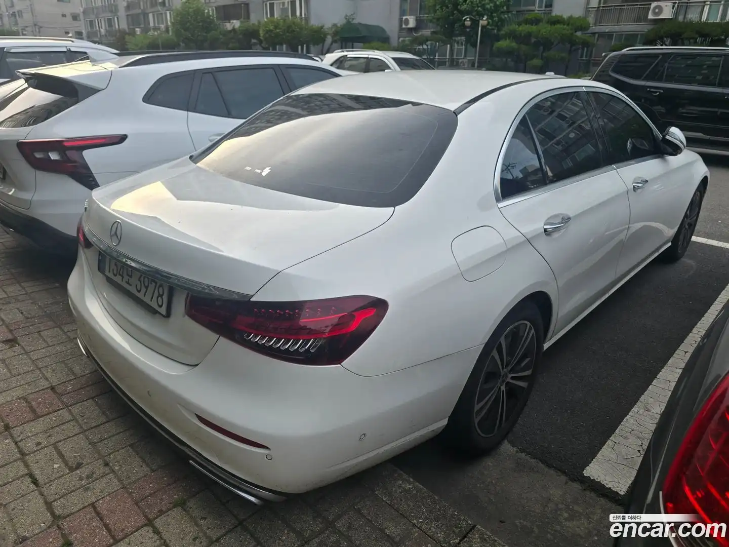 E-Class Mercedes-Benz 2022.0-OUTER-003