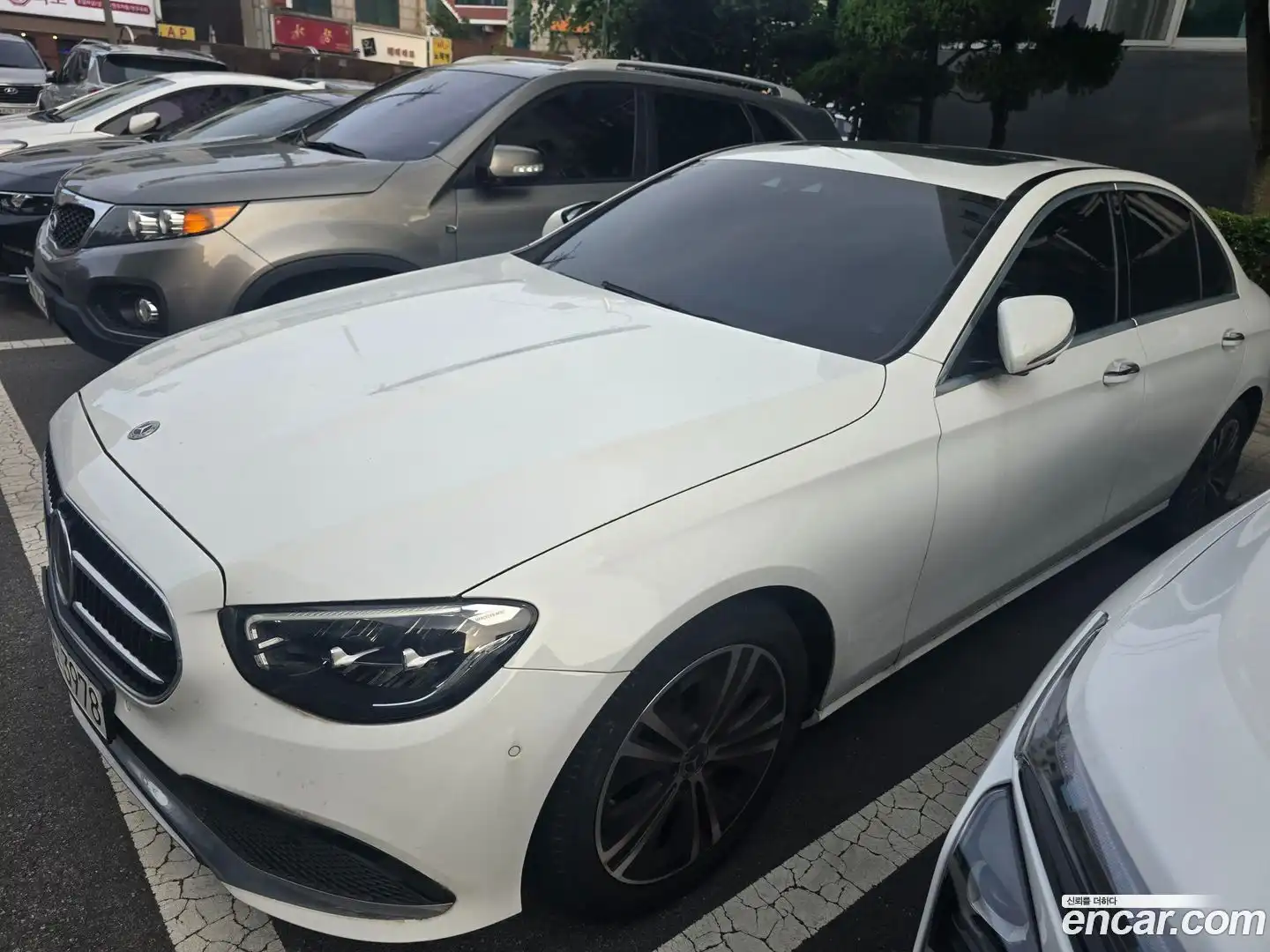 E-Class Mercedes-Benz 2022.0-OUTER-006