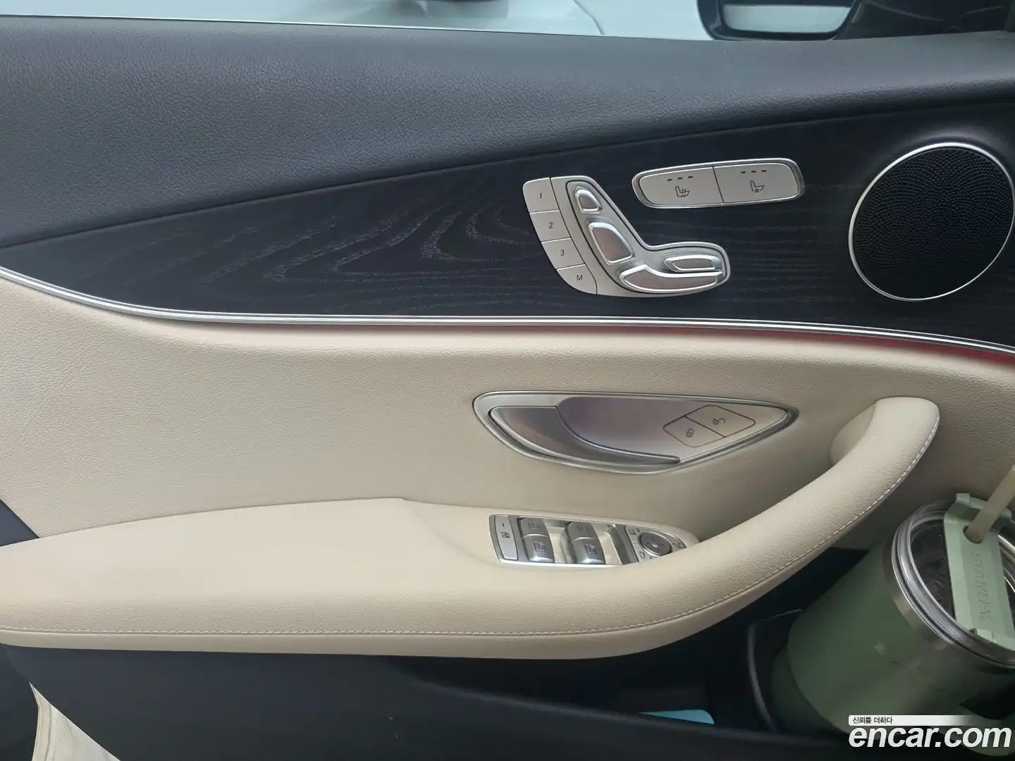 E-Class Mercedes-Benz 2022.0-INNER-007