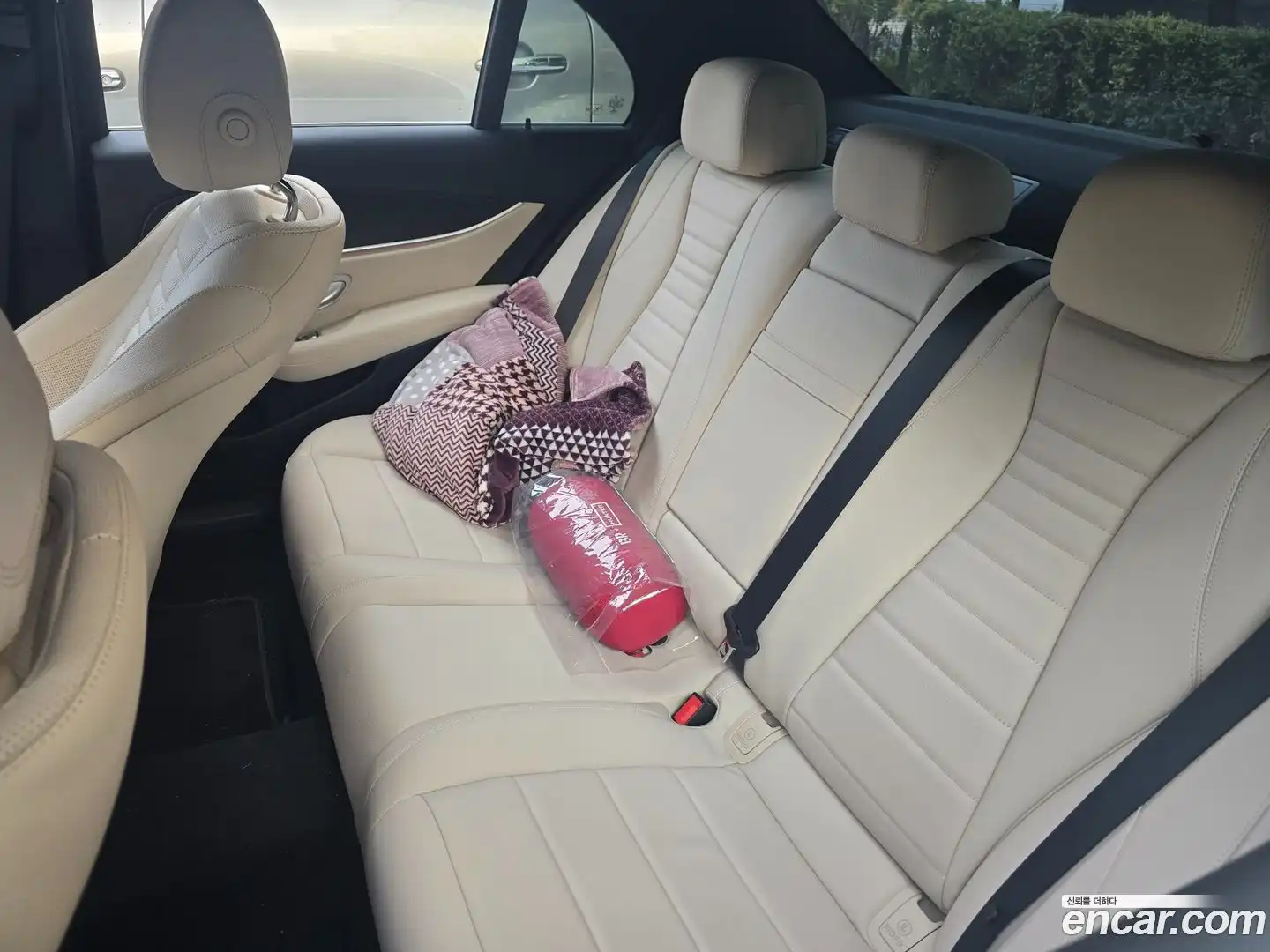 E-Class Mercedes-Benz 2022.0-OPTION-017