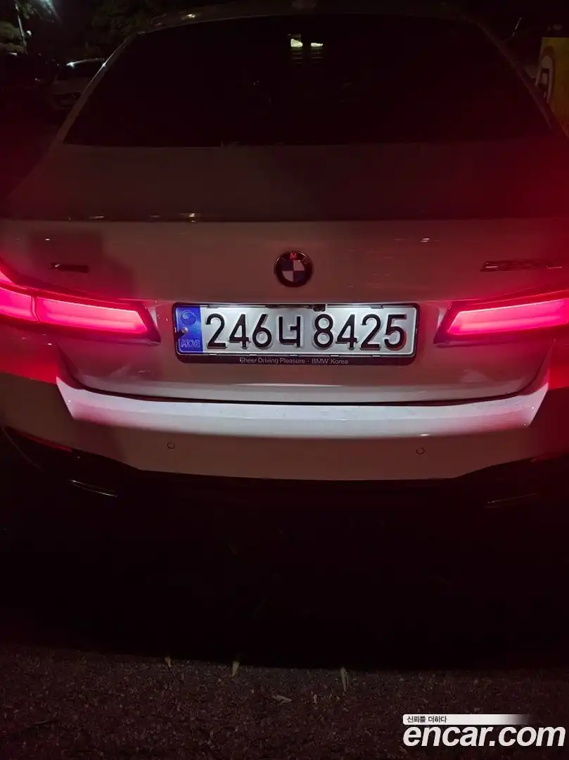 5-Series BMW 2022.11-OUTER-002