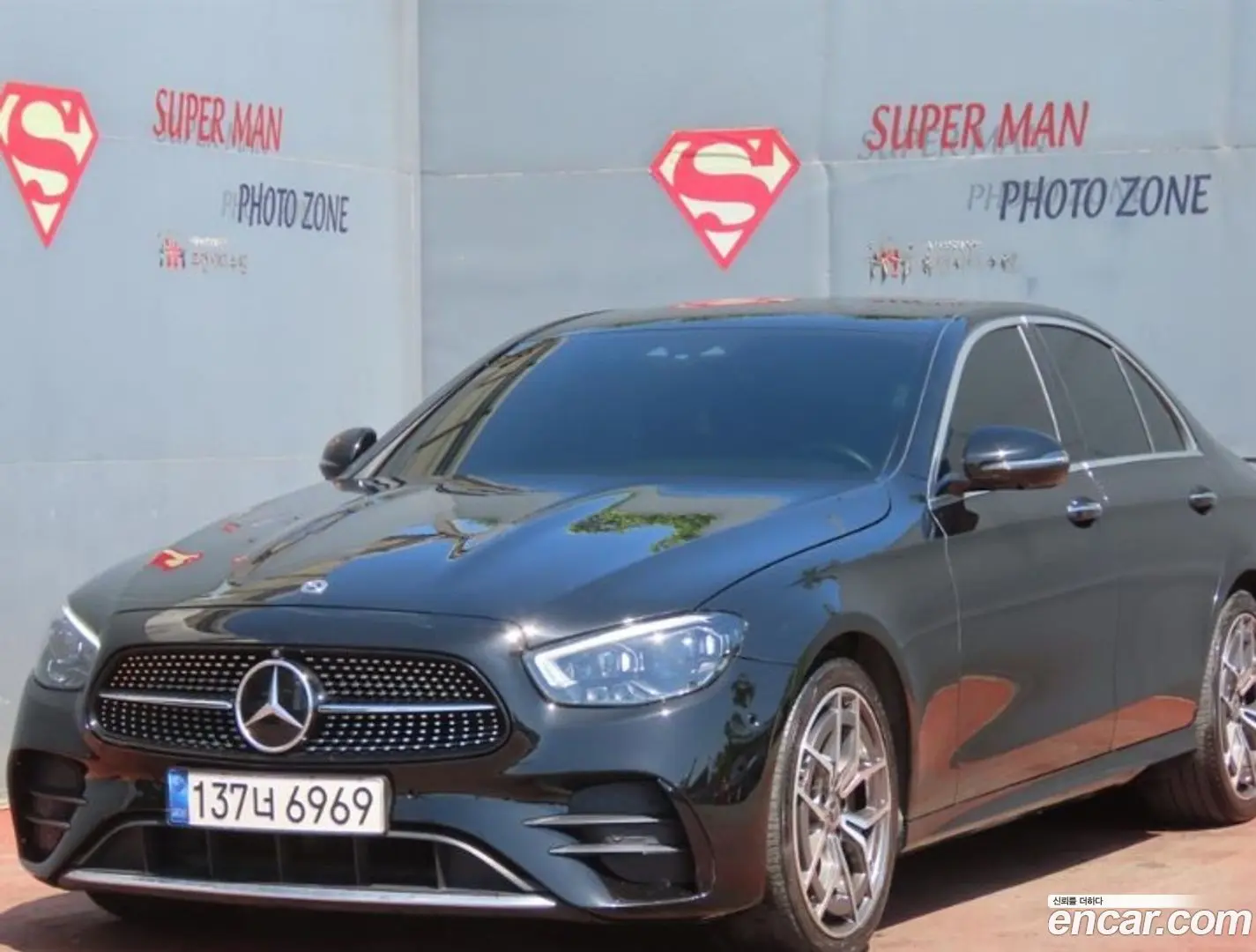 Main__Slider__Photo:E-Class Mercedes-Benz 2021.7-0