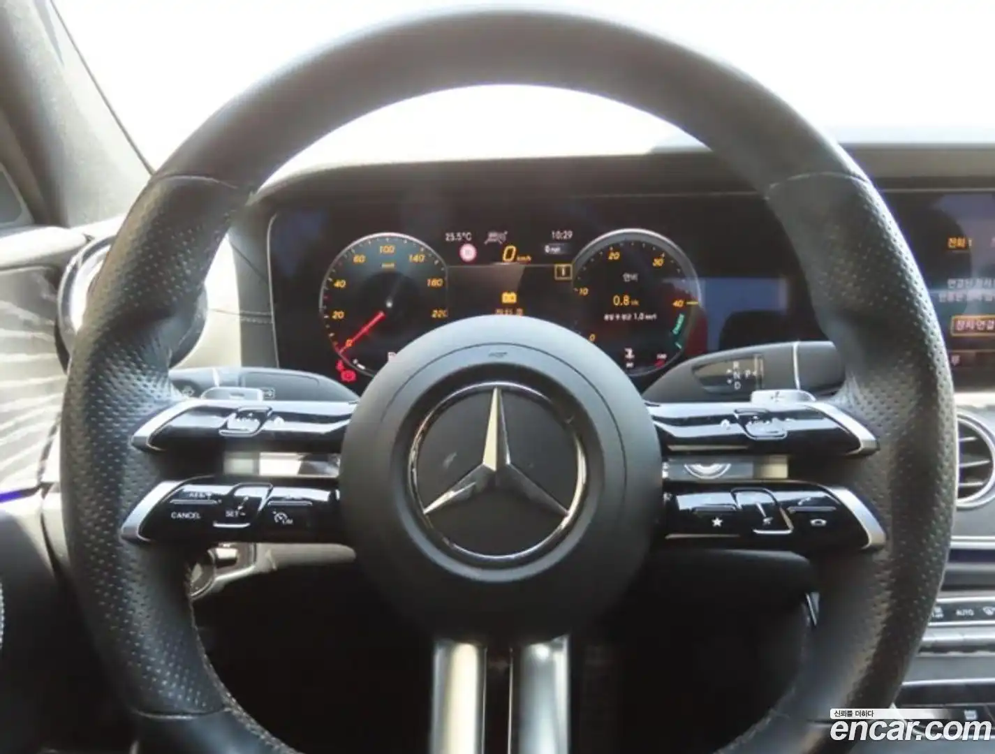 E-Class Mercedes-Benz 2021.7-OPTION-015
