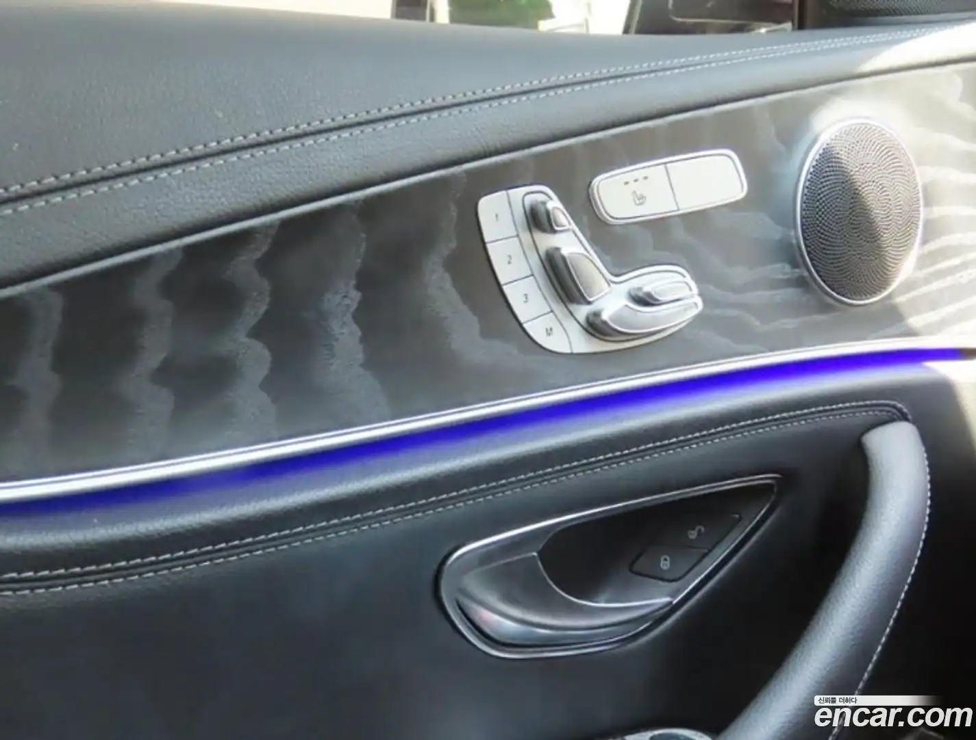 E-Class Mercedes-Benz 2021.7-OPTION-018