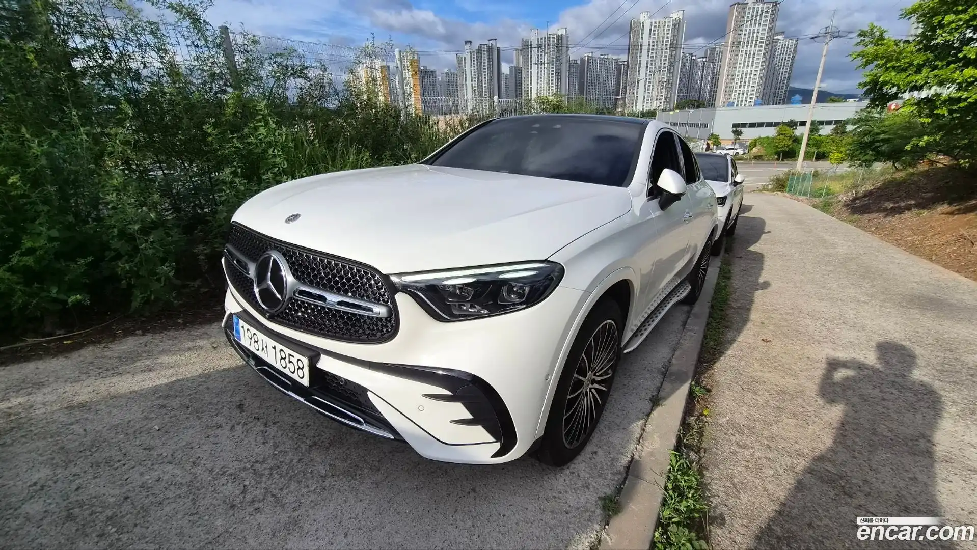 GLC-Class Mercedes-Benz 2024.0-OUTER-002