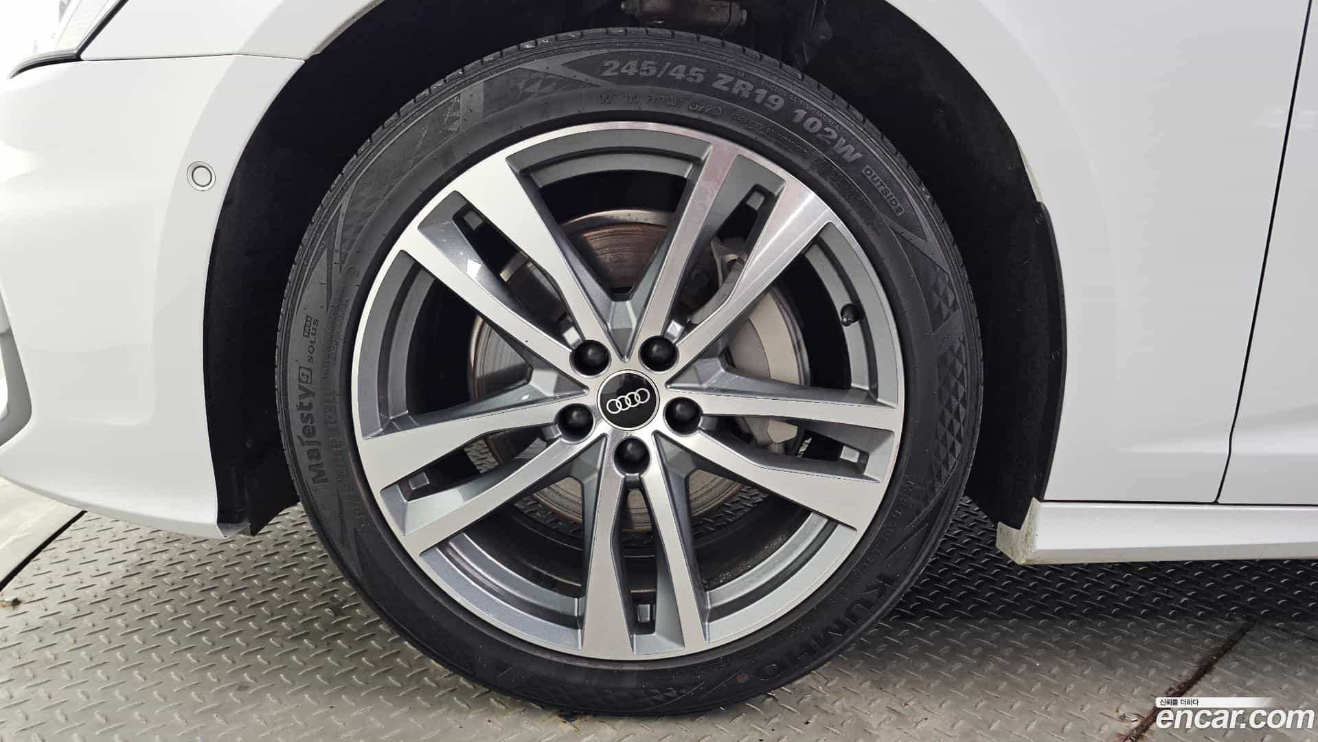 A6 Audi 2021.9-OUTER-005