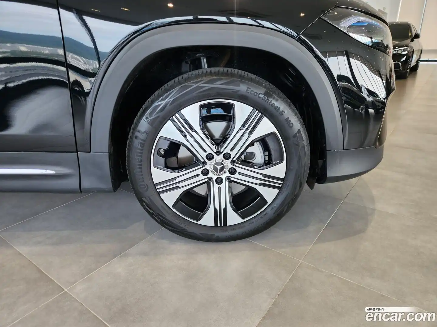 EQB Mercedes-Benz 2025.10-OUTER-005